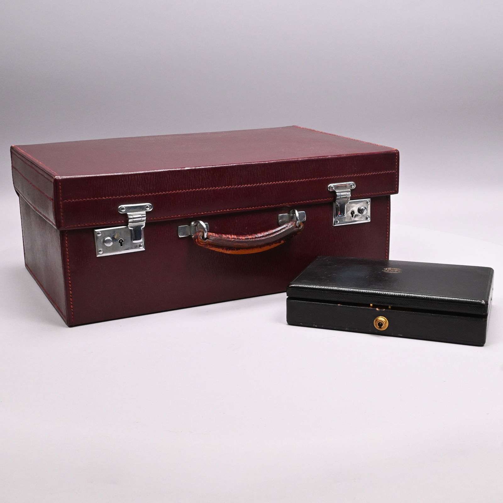 Burgundy Leather Travelling Case & a Jewelry Box (1 of 16)