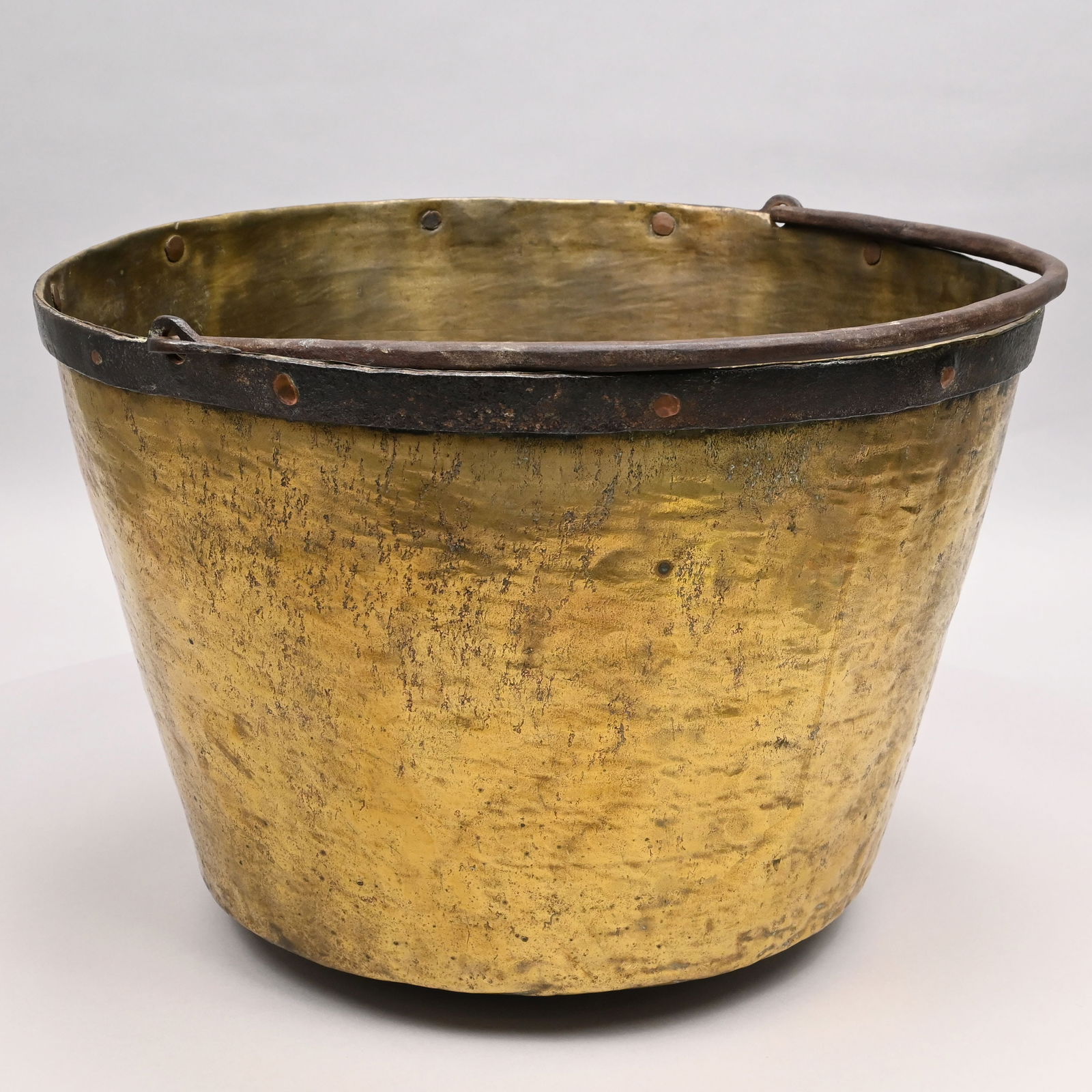 Amer. Brass & Iron Trade Bucket, Hudson's Bay Co. (1 of 12)