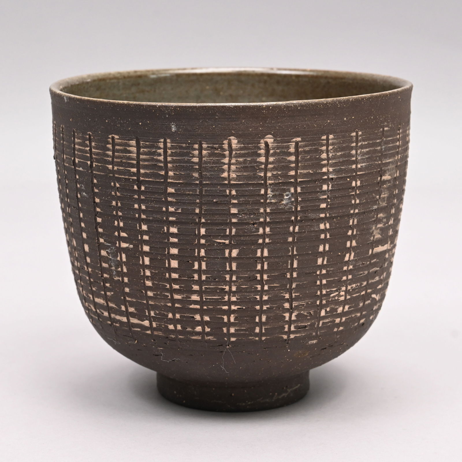 Edwin O. and Mary G. Scheier - Stoneware Bowl (1 of 7)