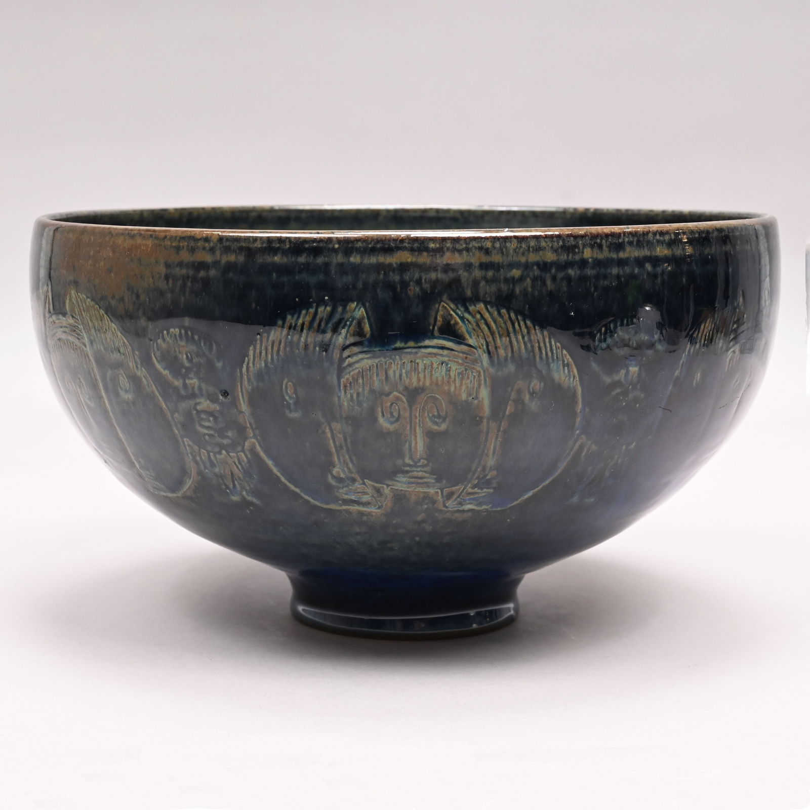 Edwin O. and Mary G. Scheier - Stoneware Bowl (1 of 7)