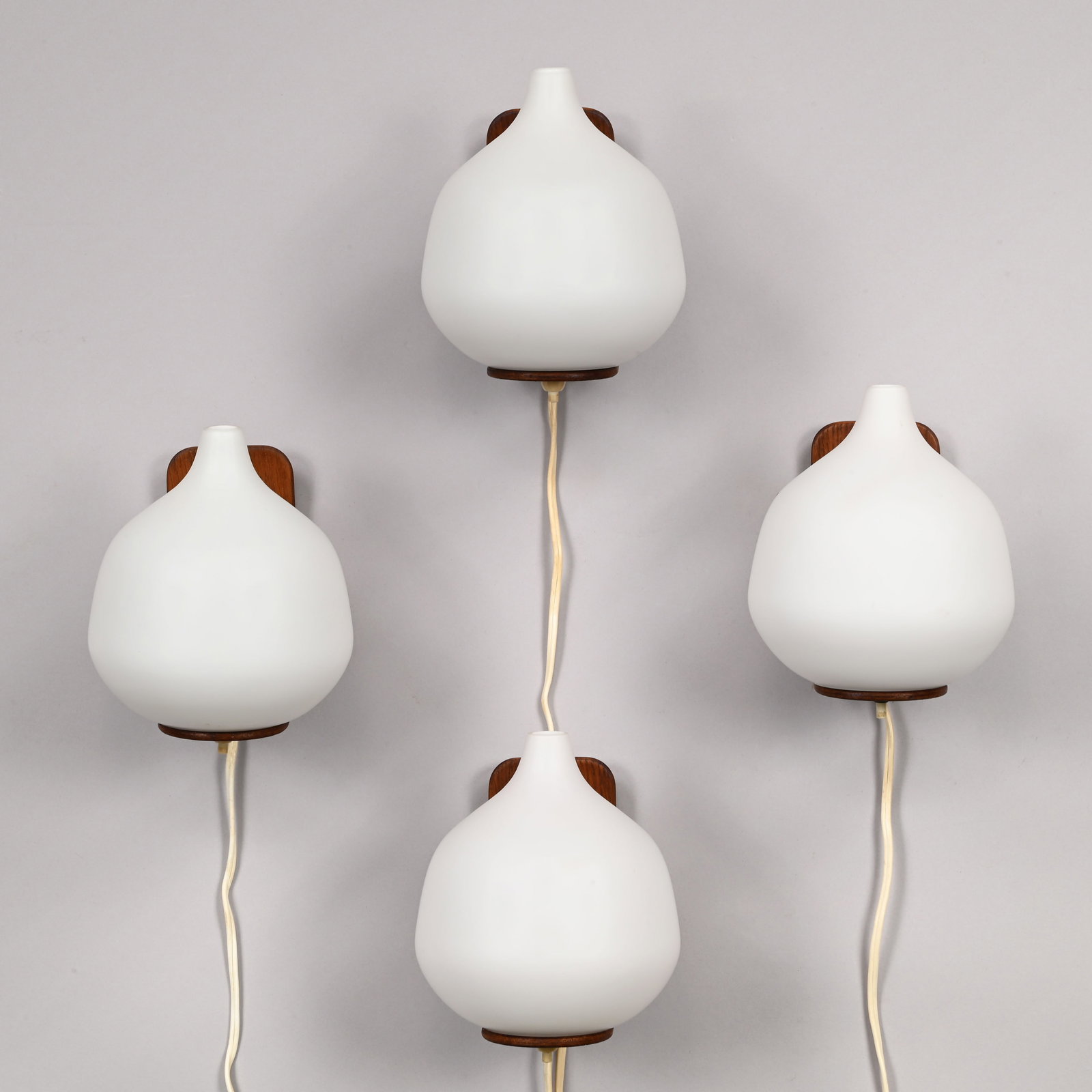 Set Mid-Century Modern Lamps, U & O Kristiansson (1 of 8)