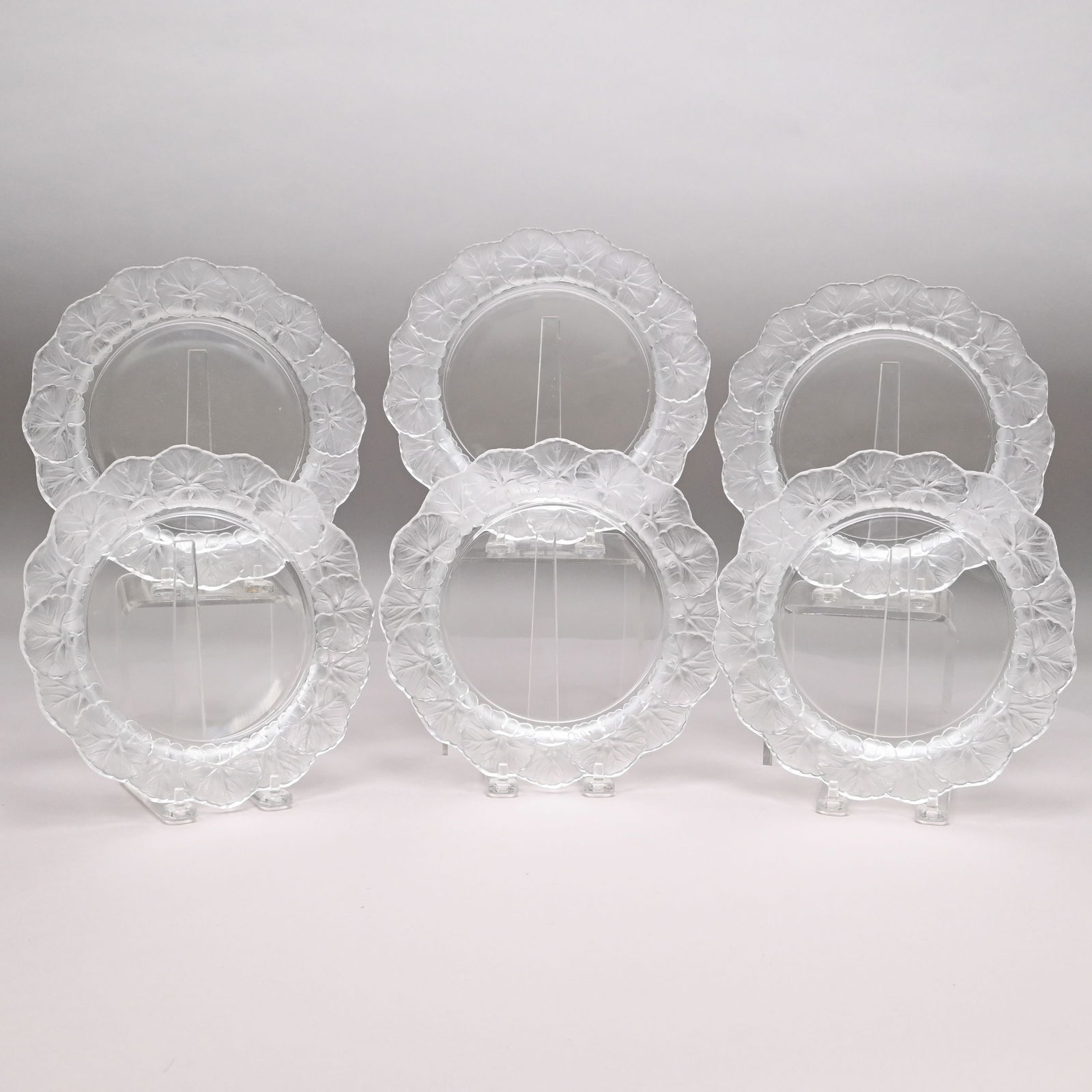 Set Six Lalique France 'Honfleur (Geranium)'Plates (1 of 4)