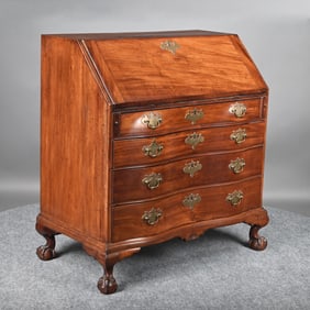 Massachusetts Chippendale Mahogany Oxbow Desk