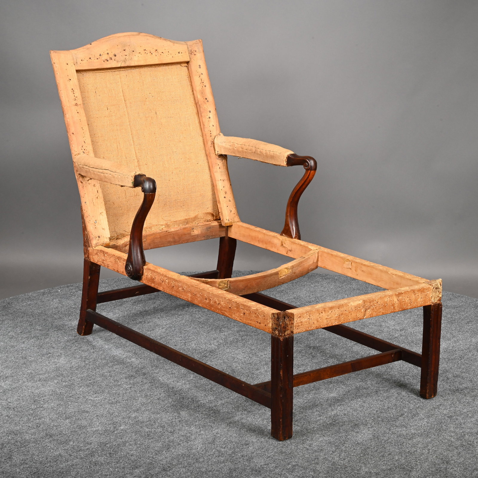 Portsmouth Chippendale Carved Mahogany Recamier: Portsmouth, New Hampshire Chippendale Carved Mahogany Recamier, Unupholstered. Maple and ash secondary woods, the back with serpentine crest rail above padded arms retaining their original linen base 