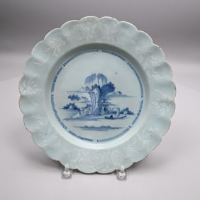 London or Bristol Delft Bianco-Sopra-Bianco Plate