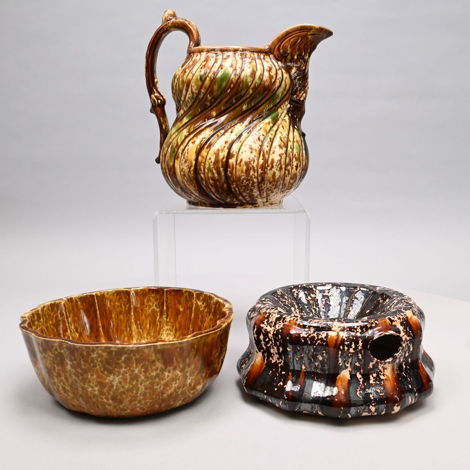 Three Bennington & USPC Kitchen & Household Wares (1 of 15)