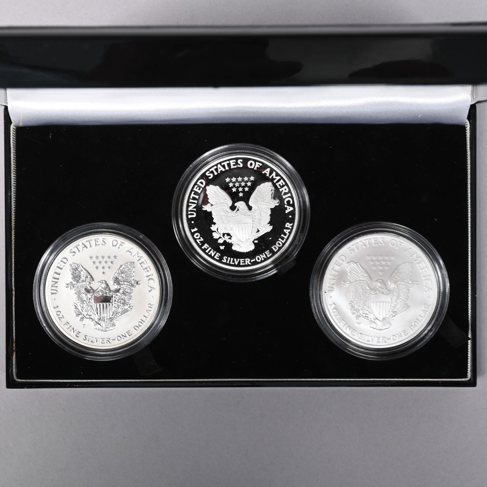 Ten US Silver Commemorative Silver Dollars - 3