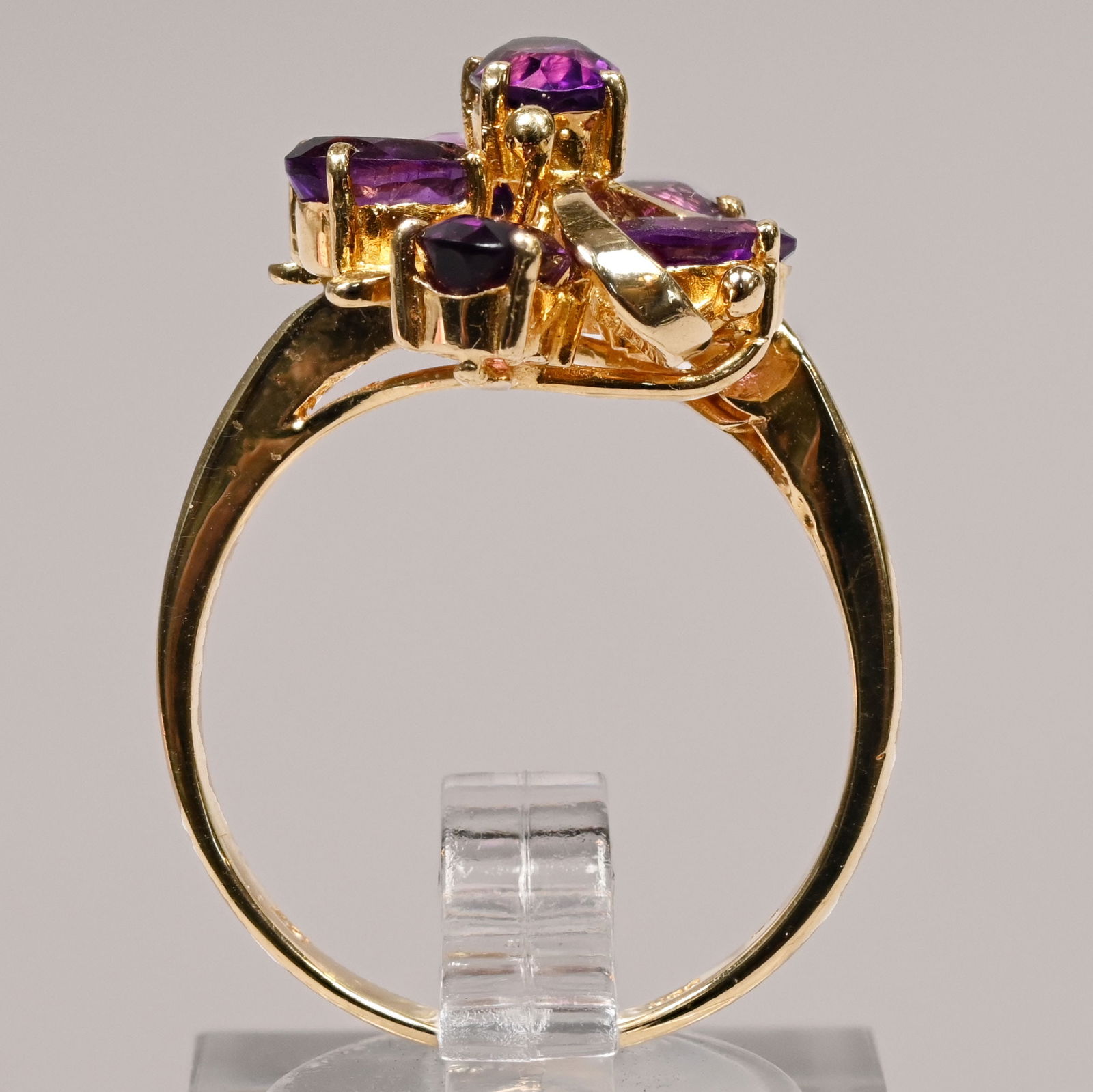 Two Ladies 14k Gold Rings - 9