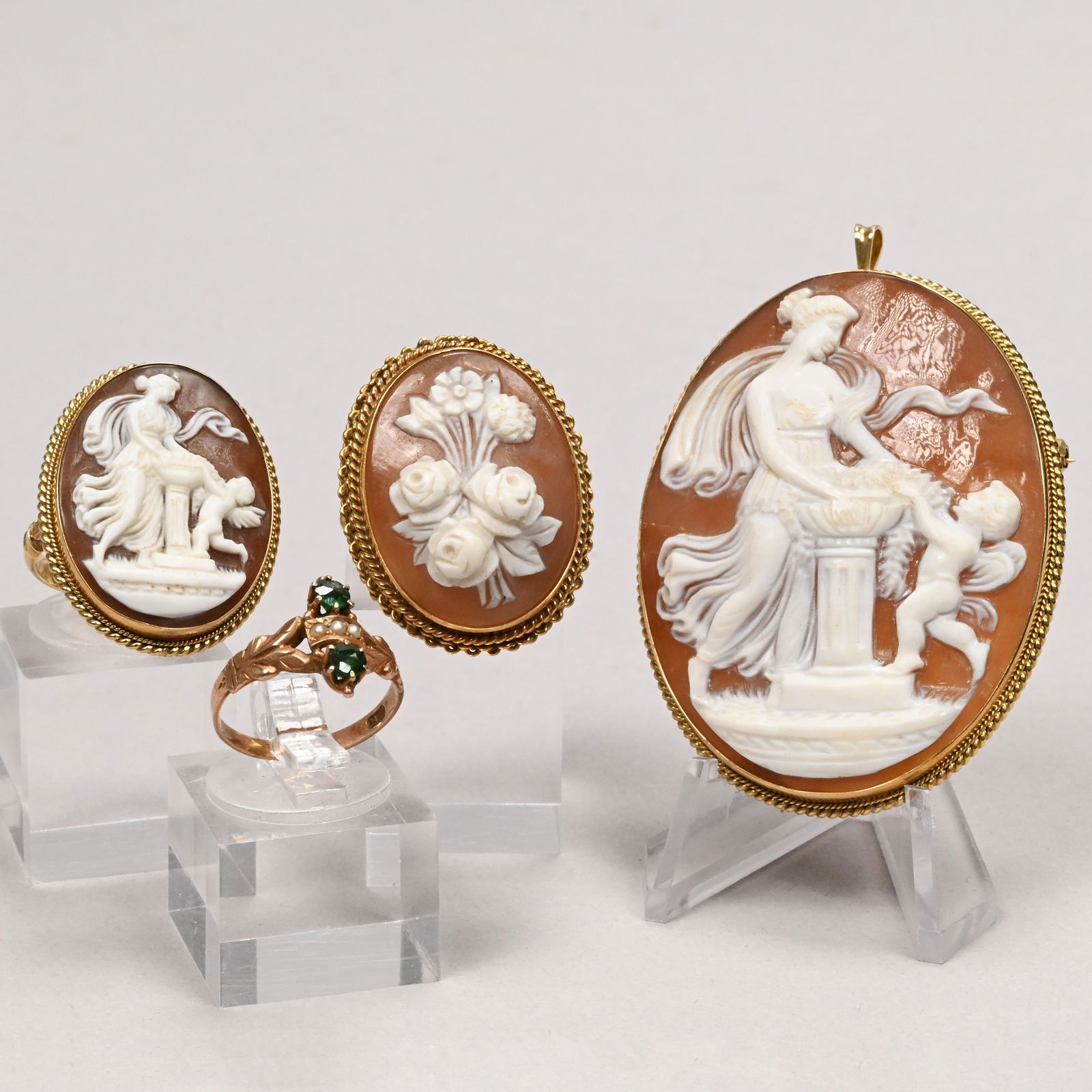 18k Gold Cameo with Matching Ring, And Two Rings (1 of 15)