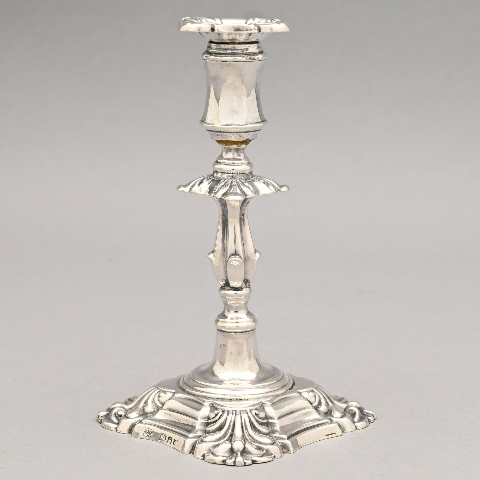 Three English Silver Serving and Table Objects - 11