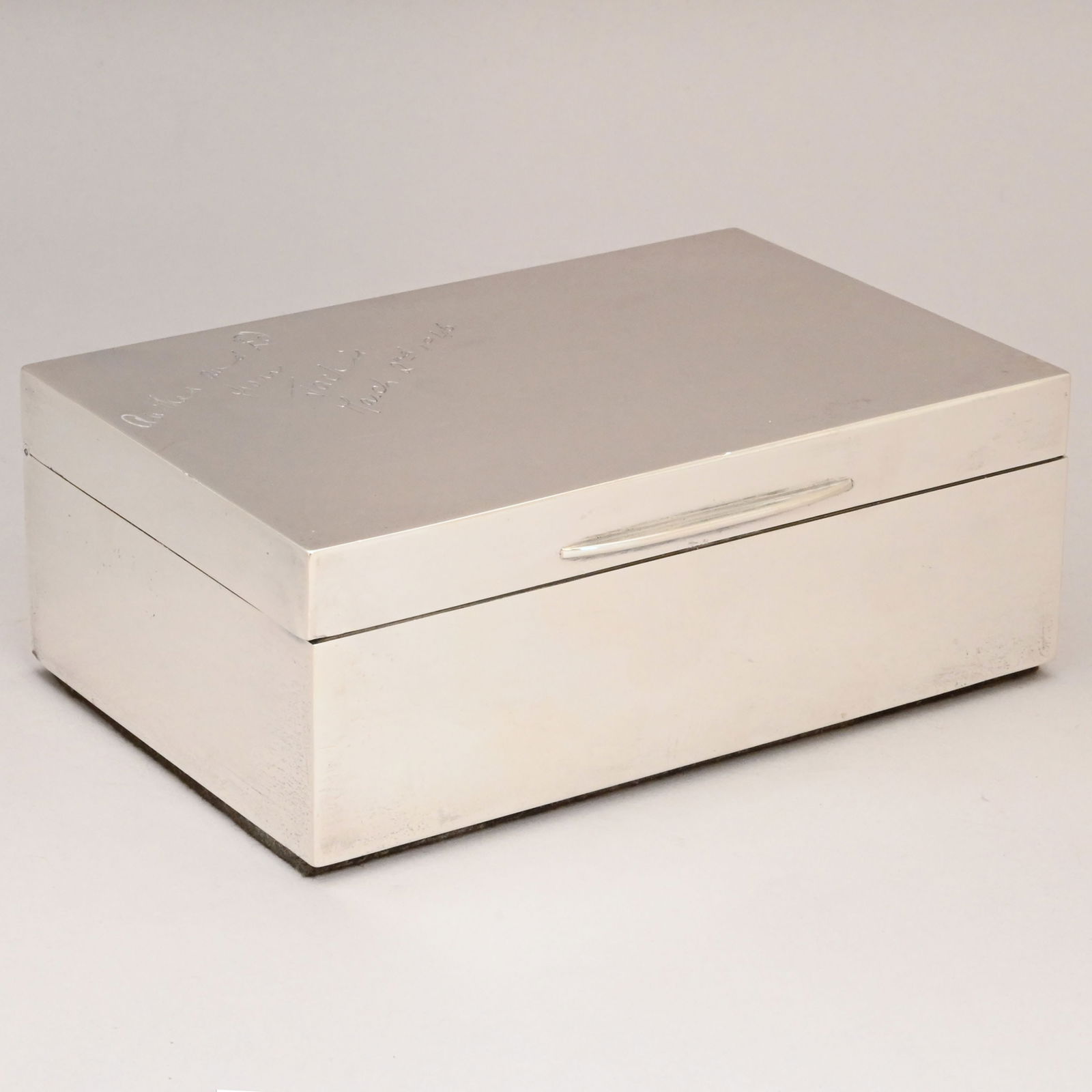 Two English Silver Cigarette Boxes, London - 2