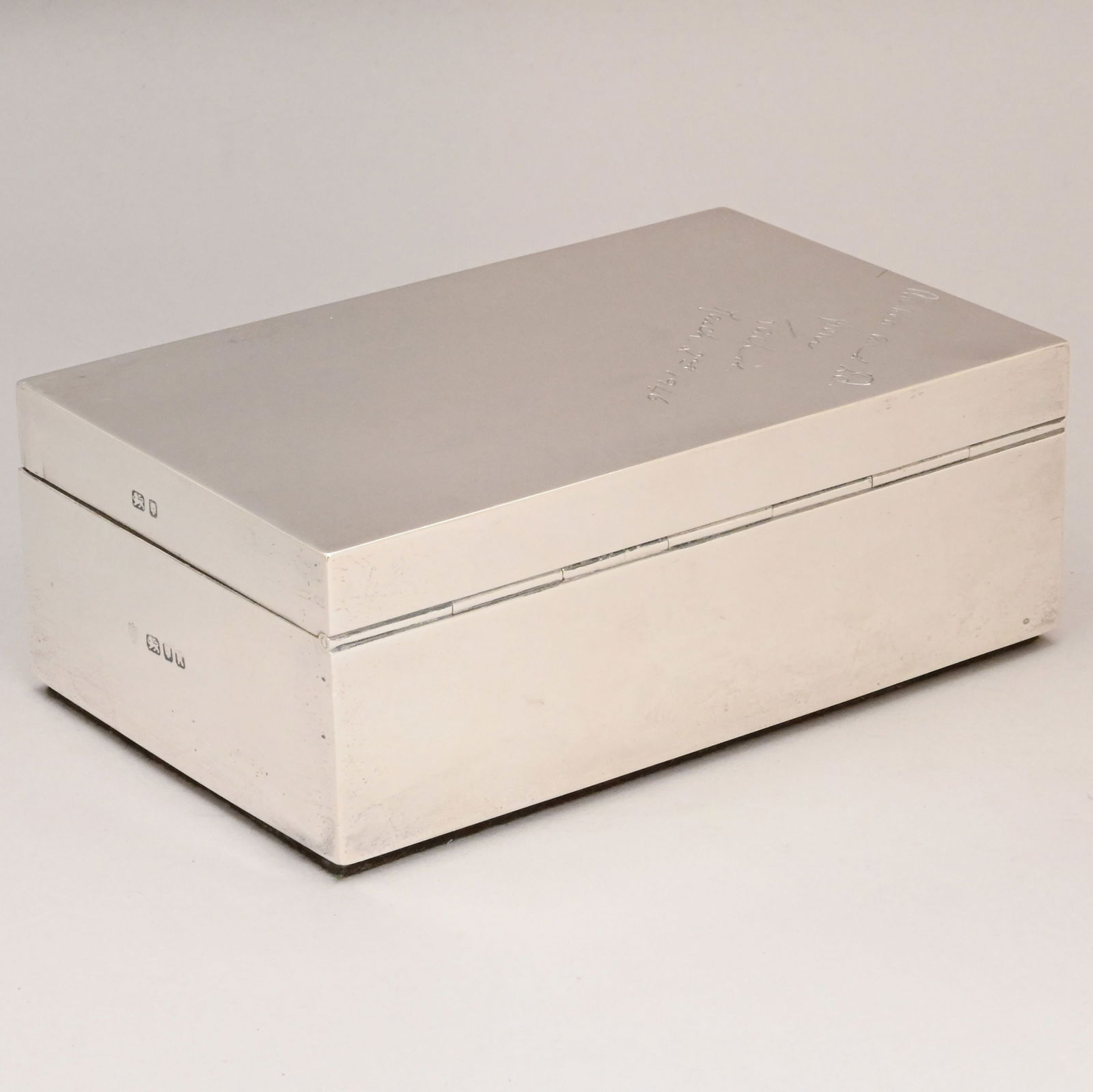 Two English Silver Cigarette Boxes, London - 4