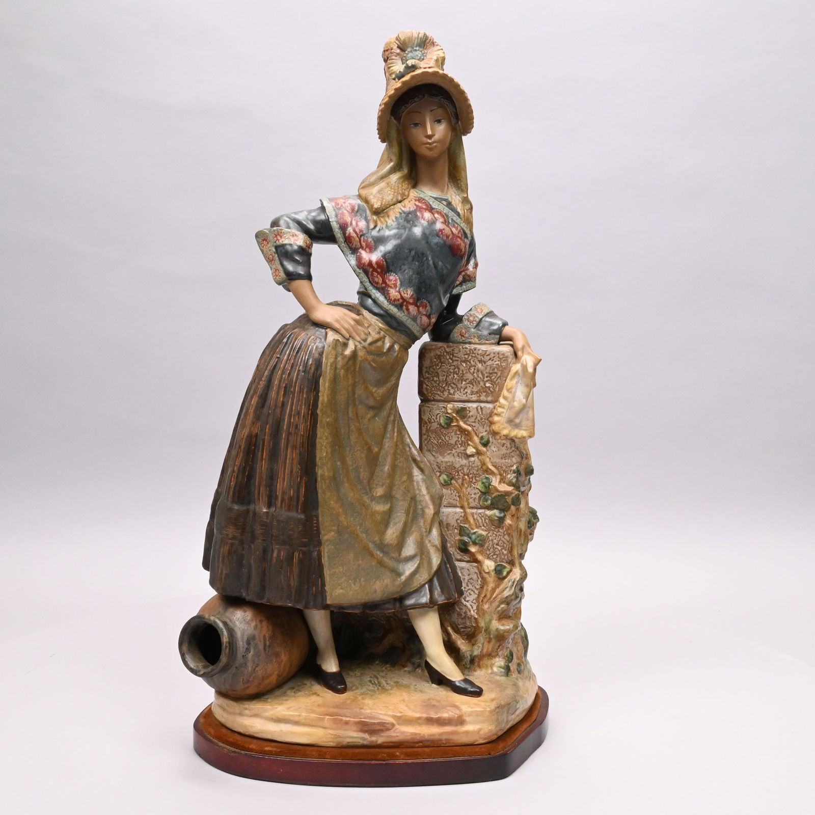"Country Lady" Lladro Gres Porcelain #1330 Ltd Ed (1 of 7)
