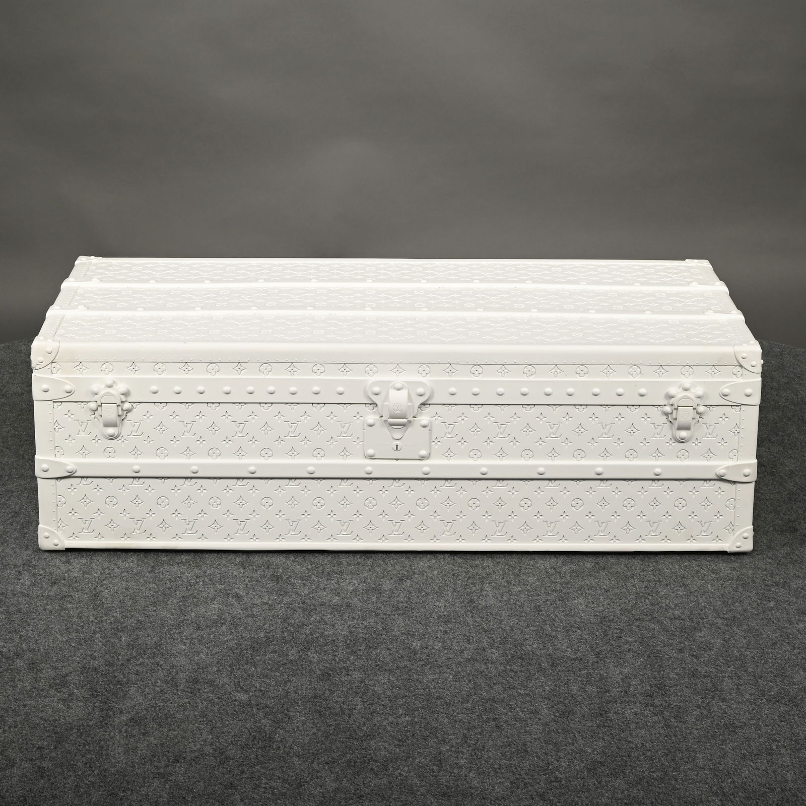 Two Louis Vuitton Store Display Steamer Trunks - 3