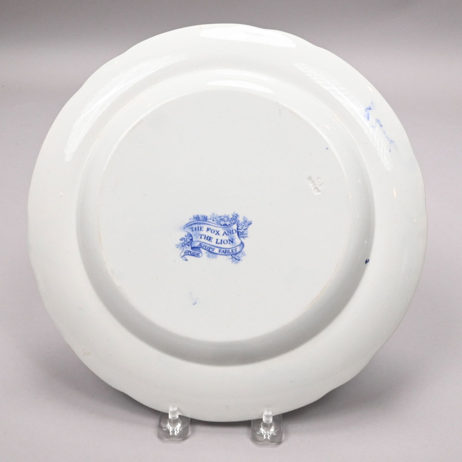Five Spode 'Aesop's Fables' Dinner Wares - 10