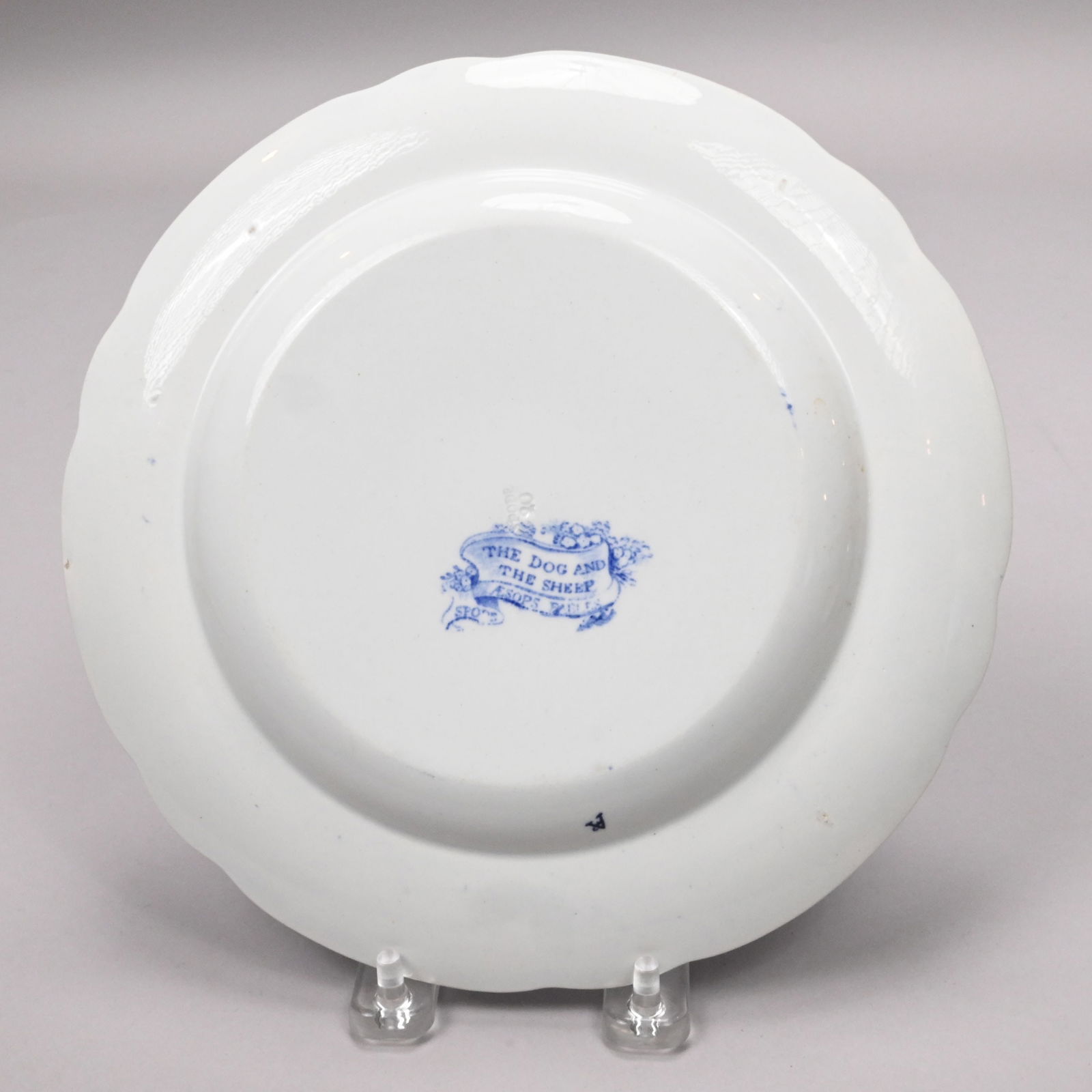 Five Spode 'Aesop's Fables' Dinner Wares - 12