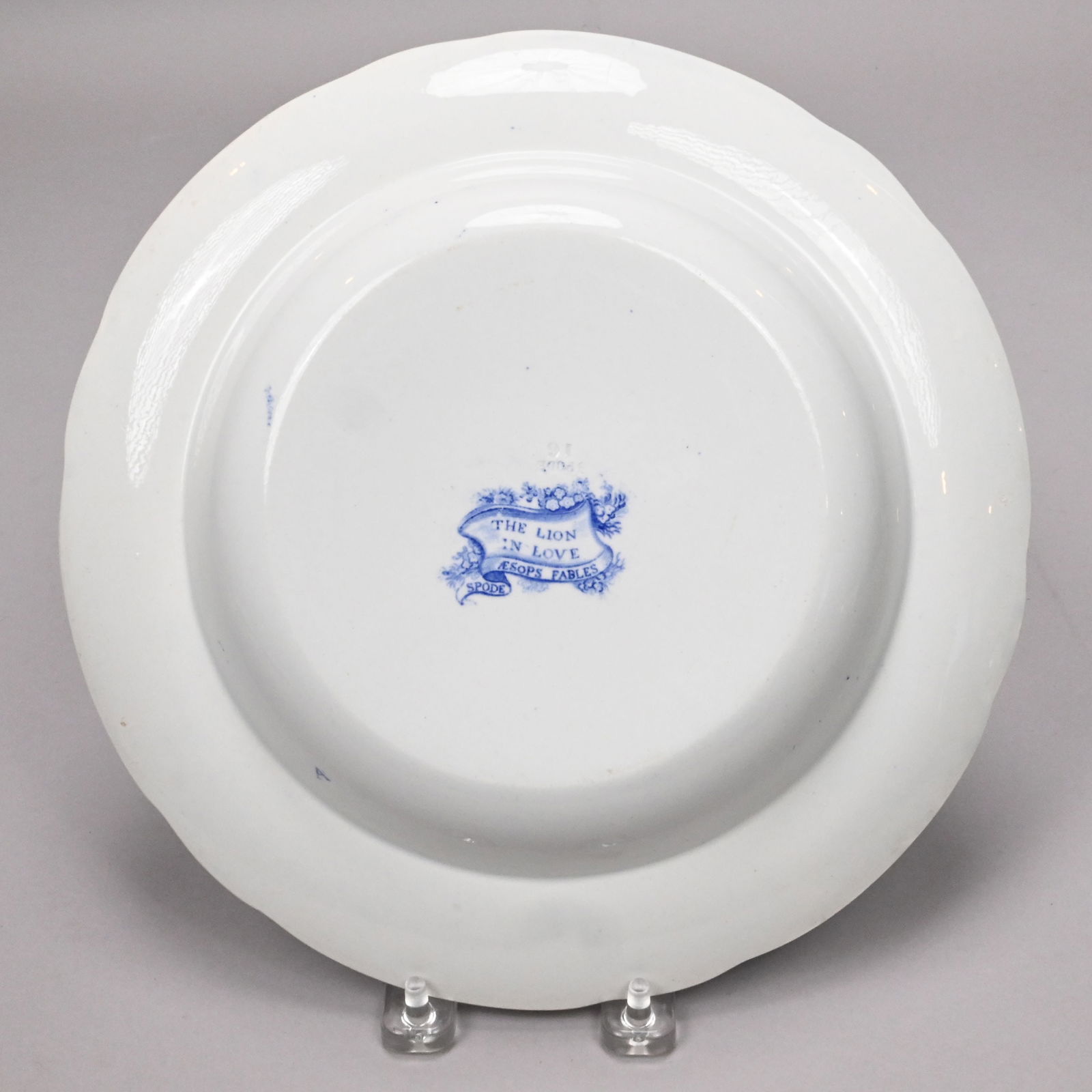 Five Spode 'Aesop's Fables' Dinner Wares - 6