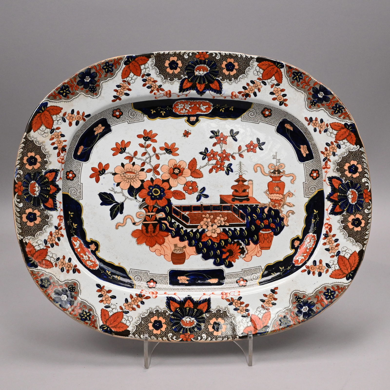Three English Imari-Decorated Serving Wares - 5
