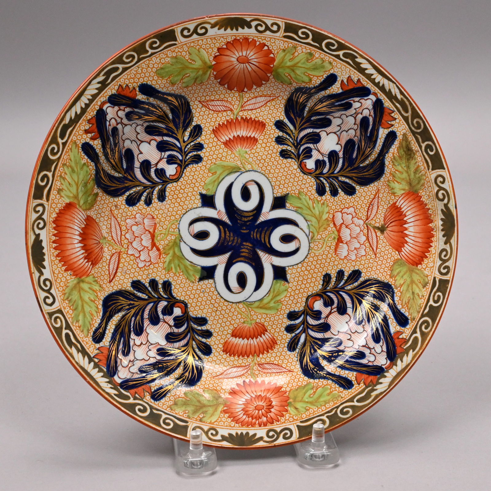 Three English Imari-Decorated Serving Wares - 9