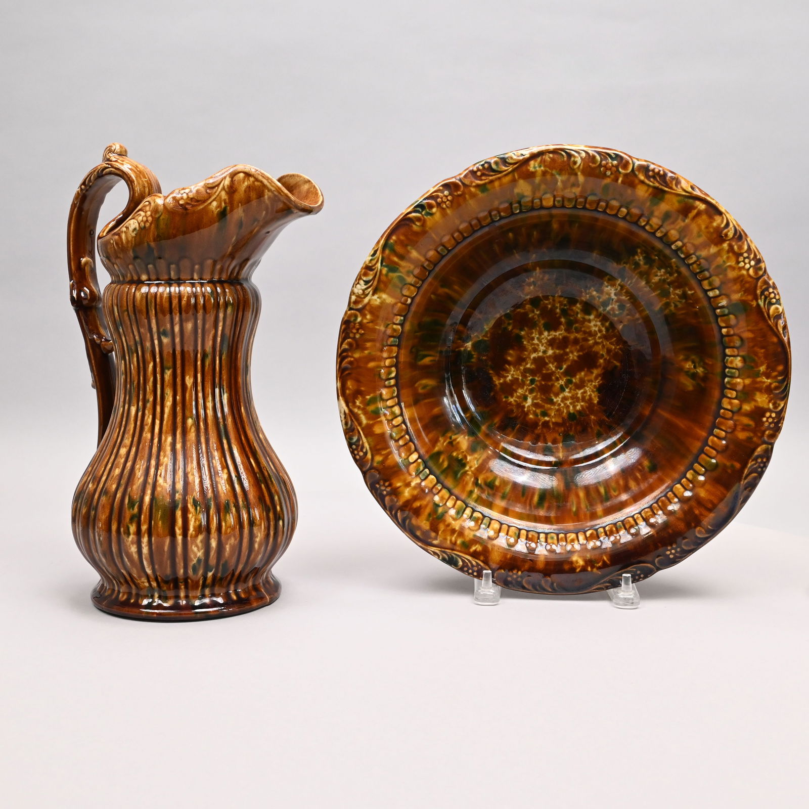 Bennington Flint Enamel Pitcher and Basin - 2