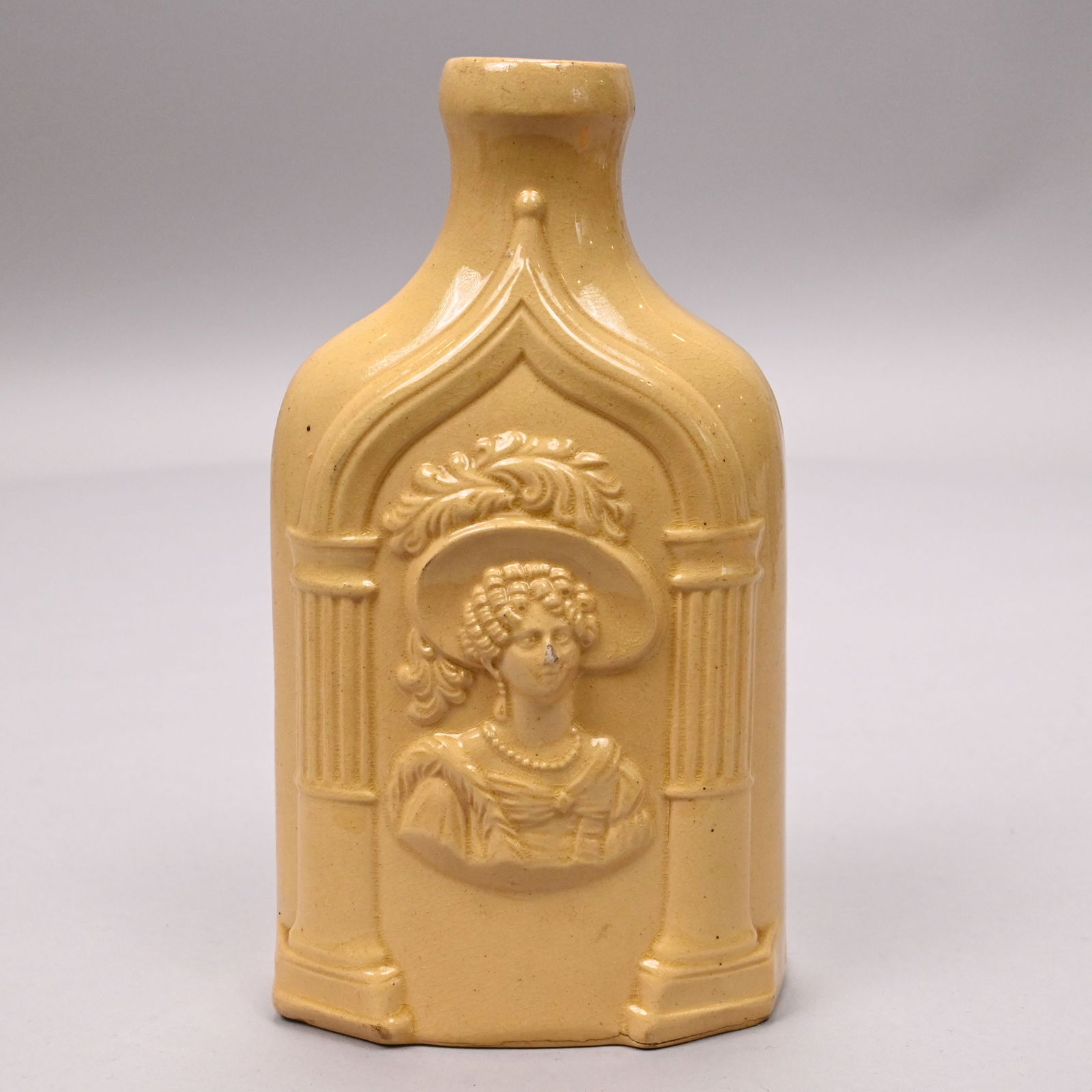 Three American Ceramic Wares - 16