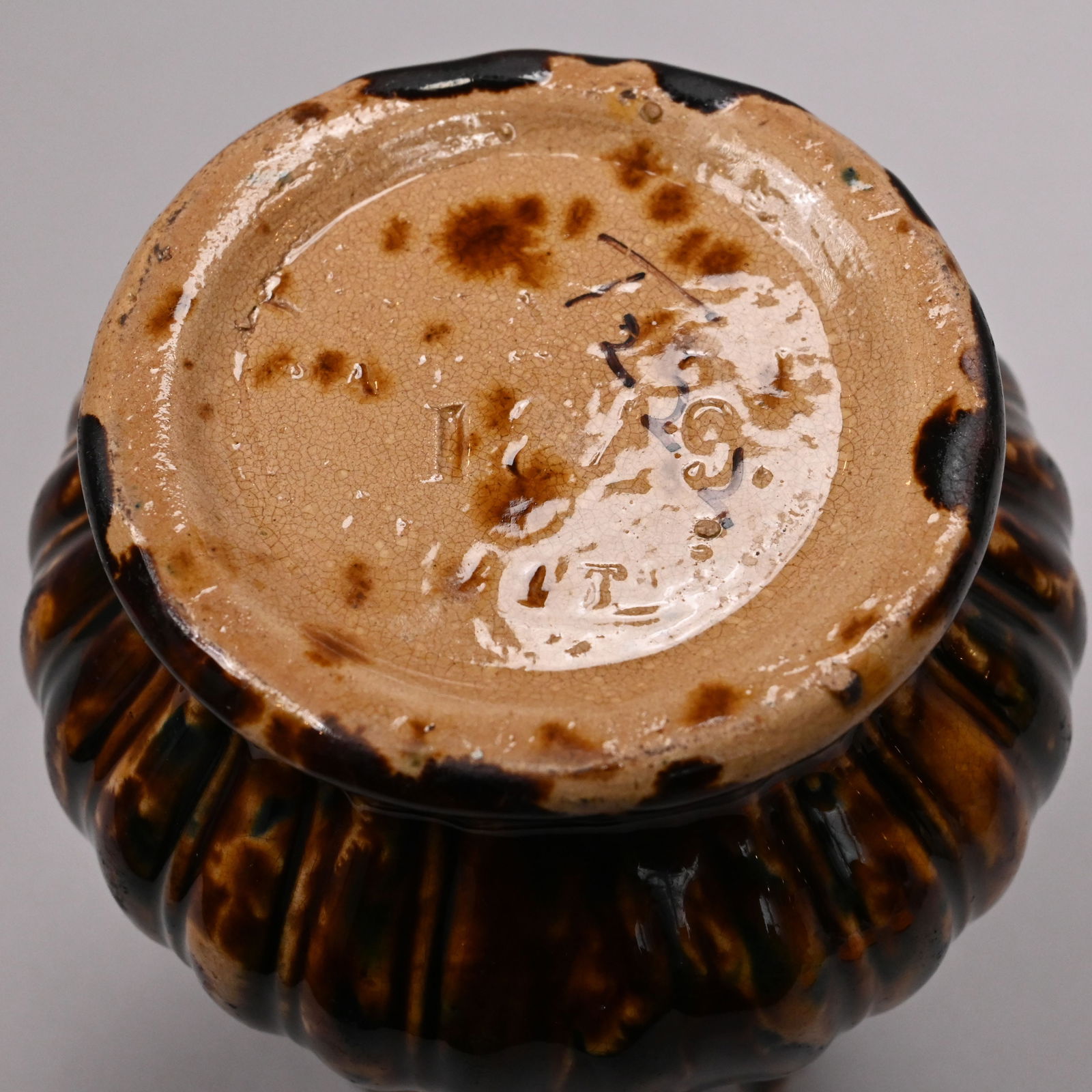 Three American Ceramic Wares - 7