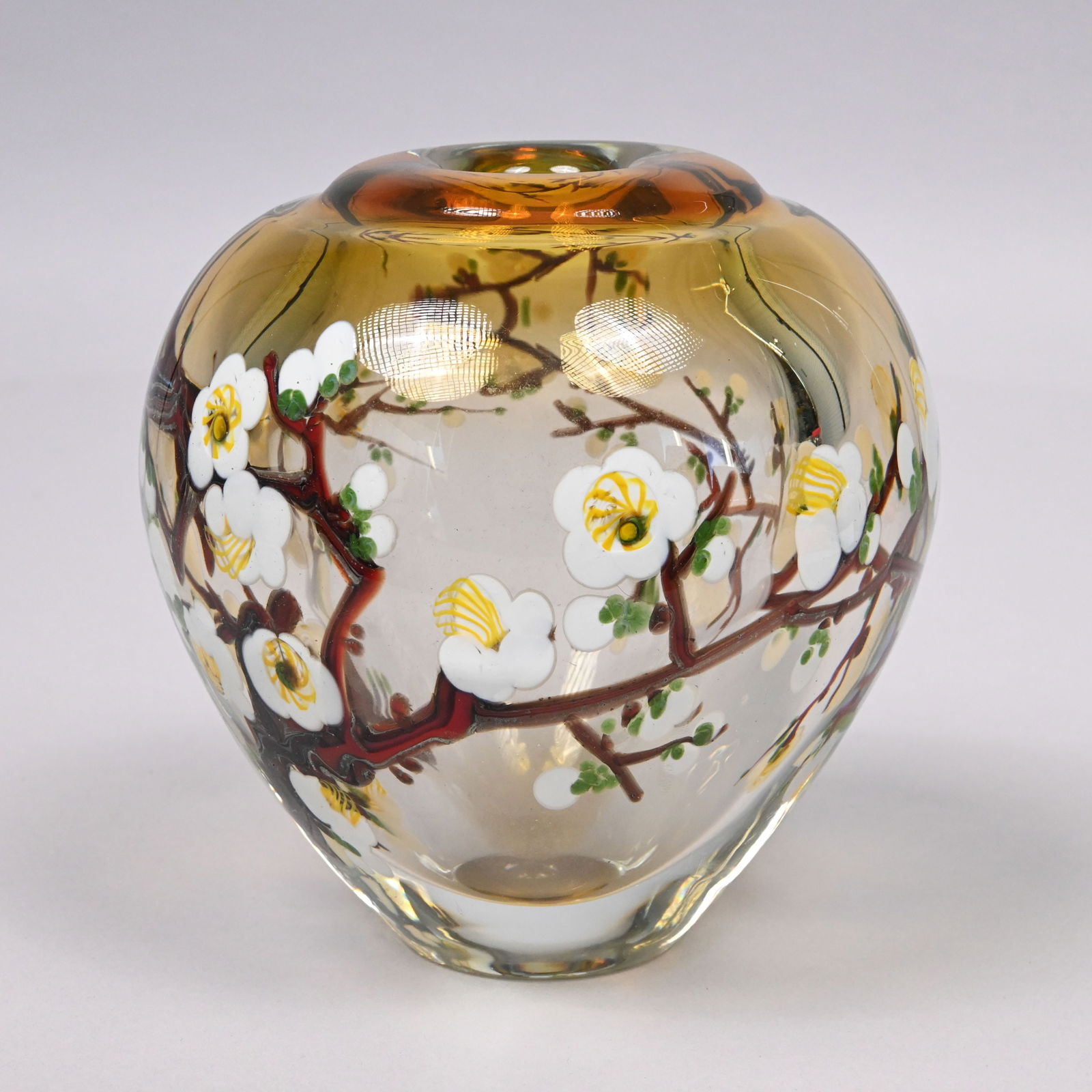 Heilman-Roessler "Plum" Studio Paperweight Vase - 3