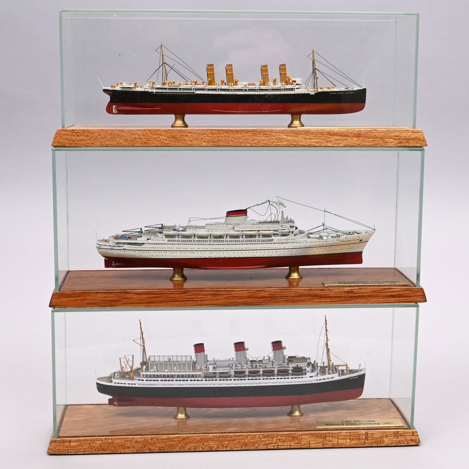 Twenty-Six Cold Painted Diecast Ship Models - 10