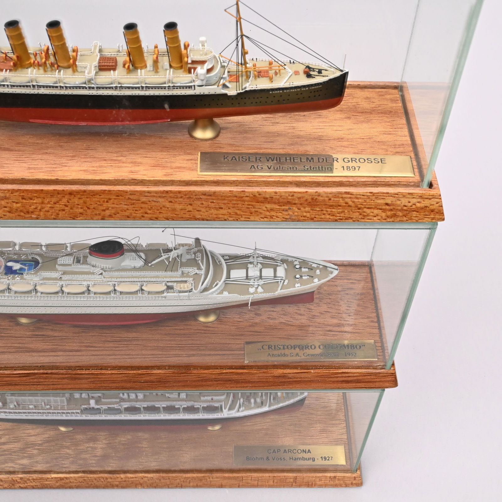 Twenty-Six Cold Painted Diecast Ship Models - 11