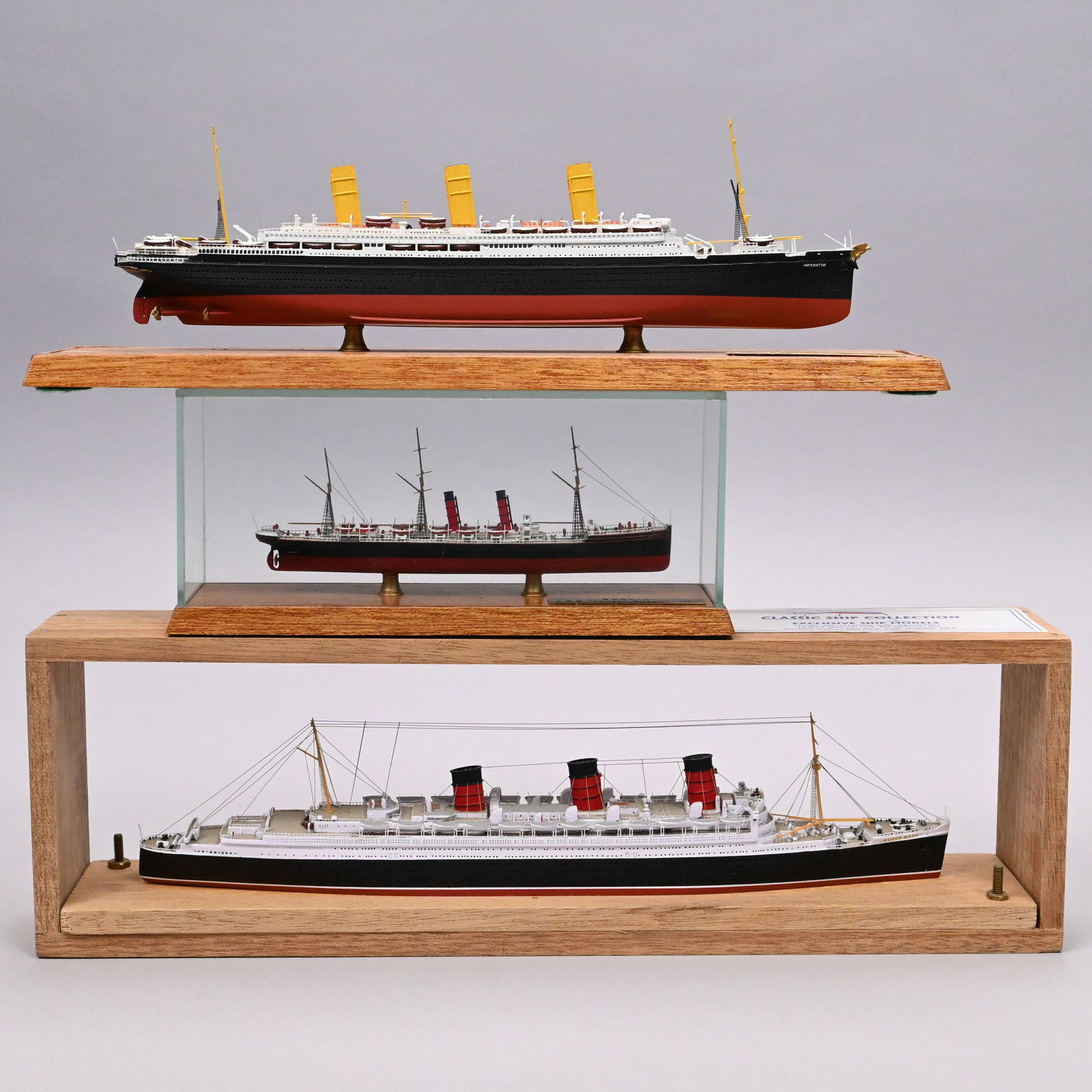 Twenty-Six Cold Painted Diecast Ship Models - 12