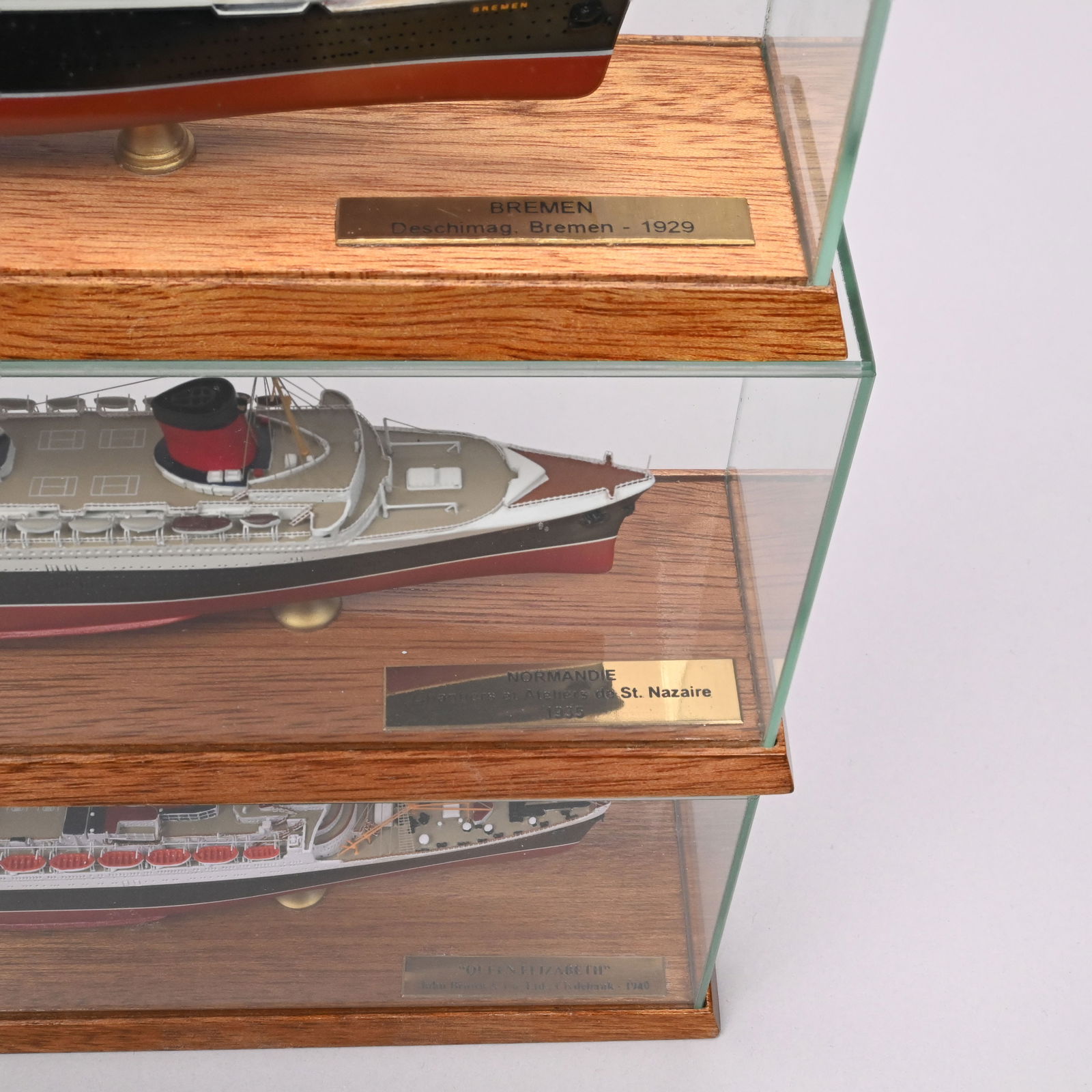 Twenty-Six Cold Painted Diecast Ship Models - 3