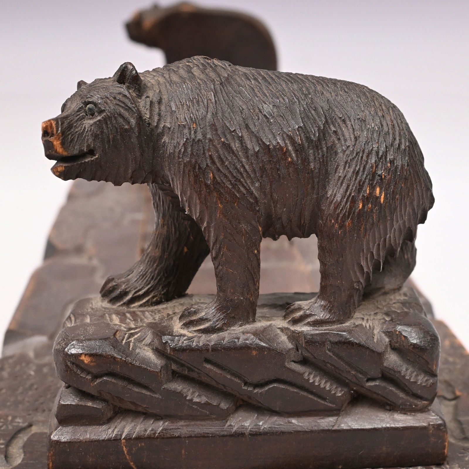 German Black Forest Carved Expandable Bookshelf - 10