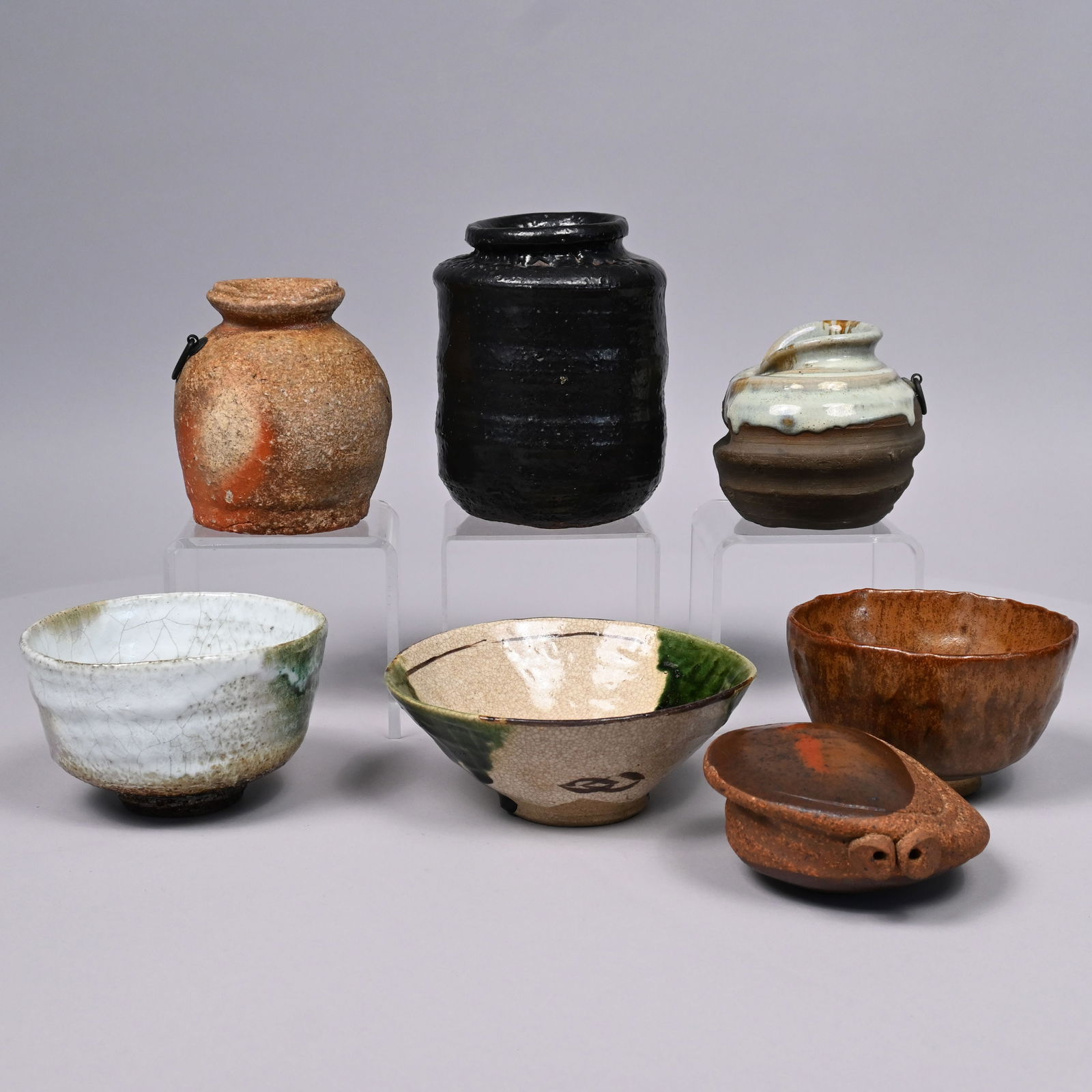 Seven Japanese Earthenware & Stoneware Articles (1 of 20)