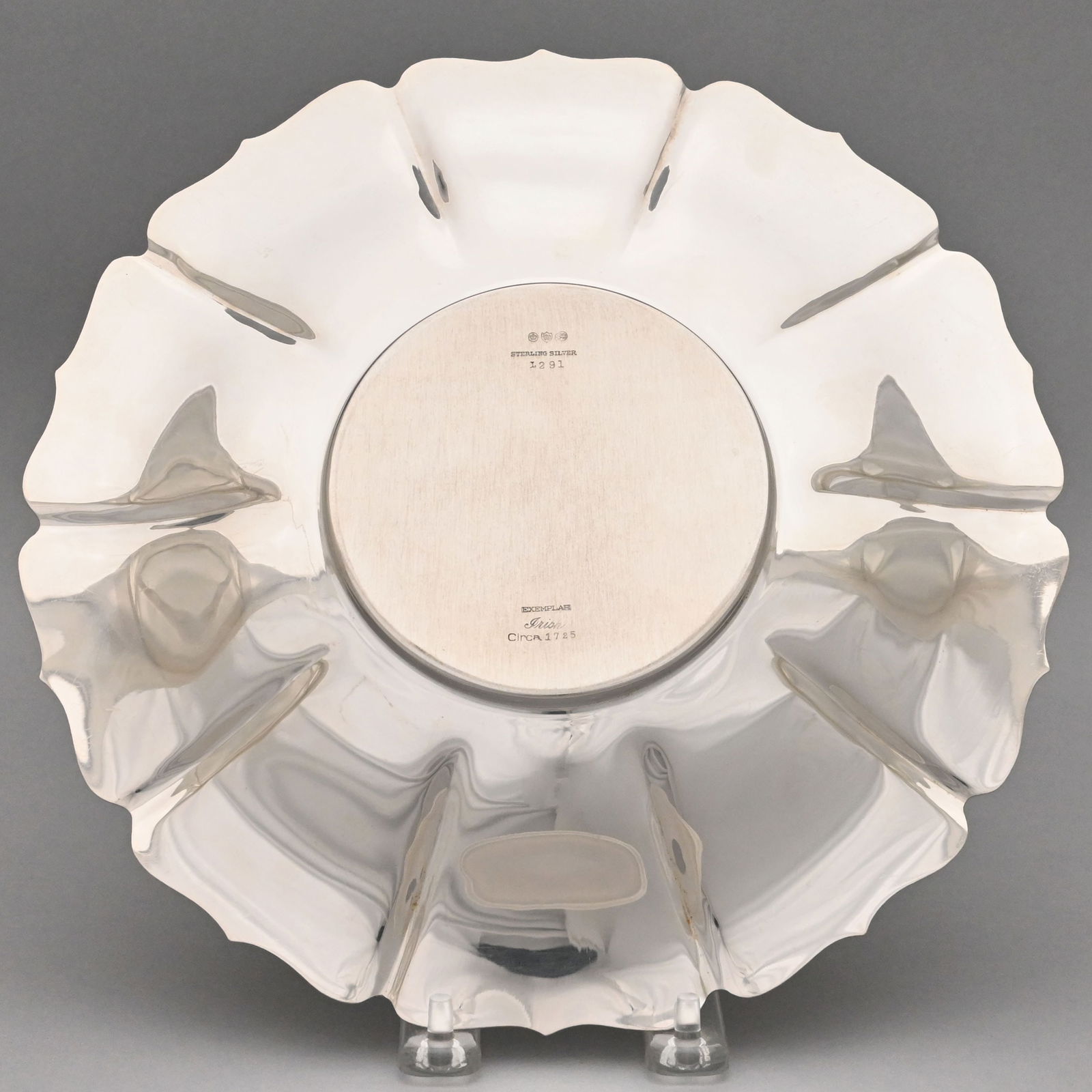 Two American Sterling Silver Serving Wares - 3