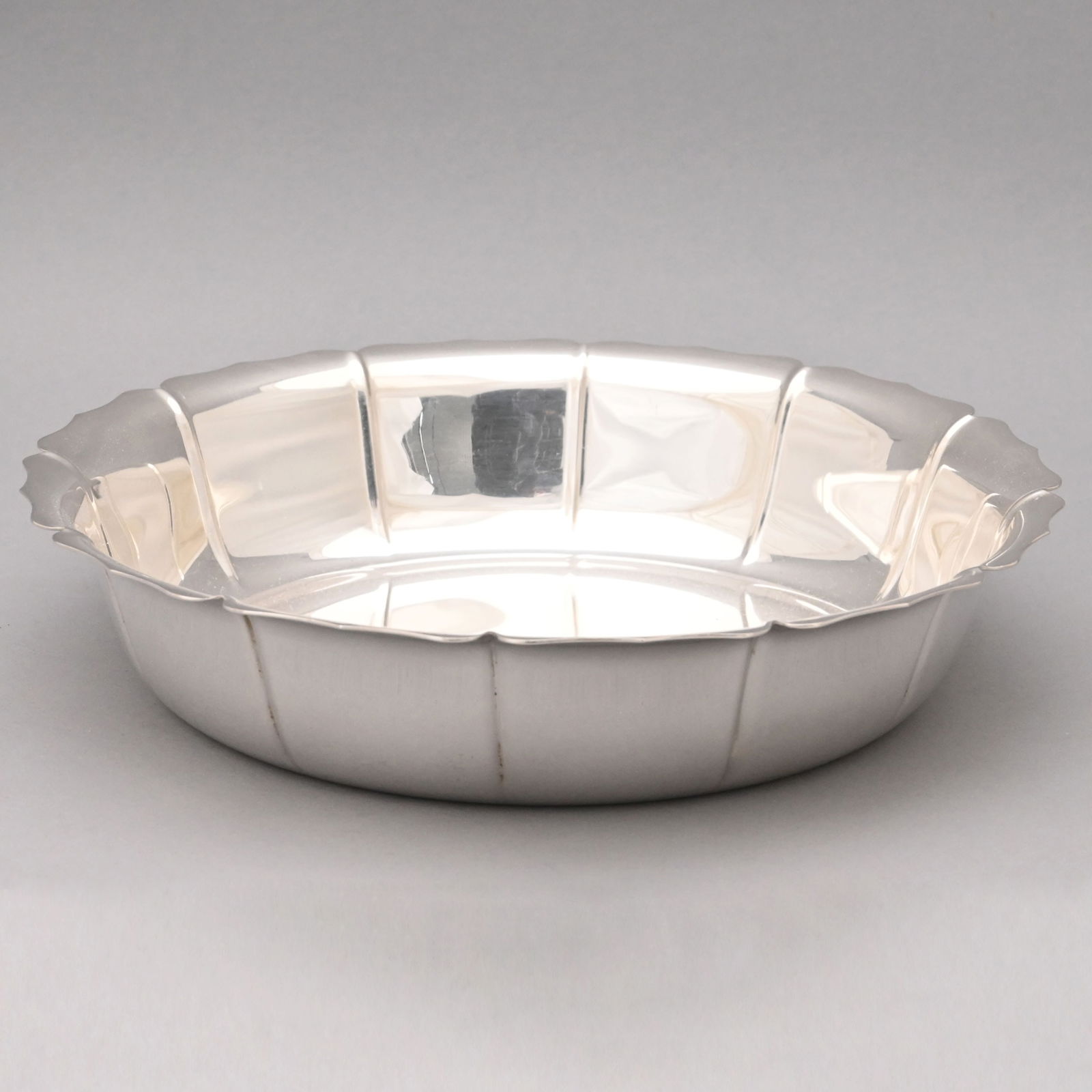 Two American Sterling Silver Serving Wares - 5