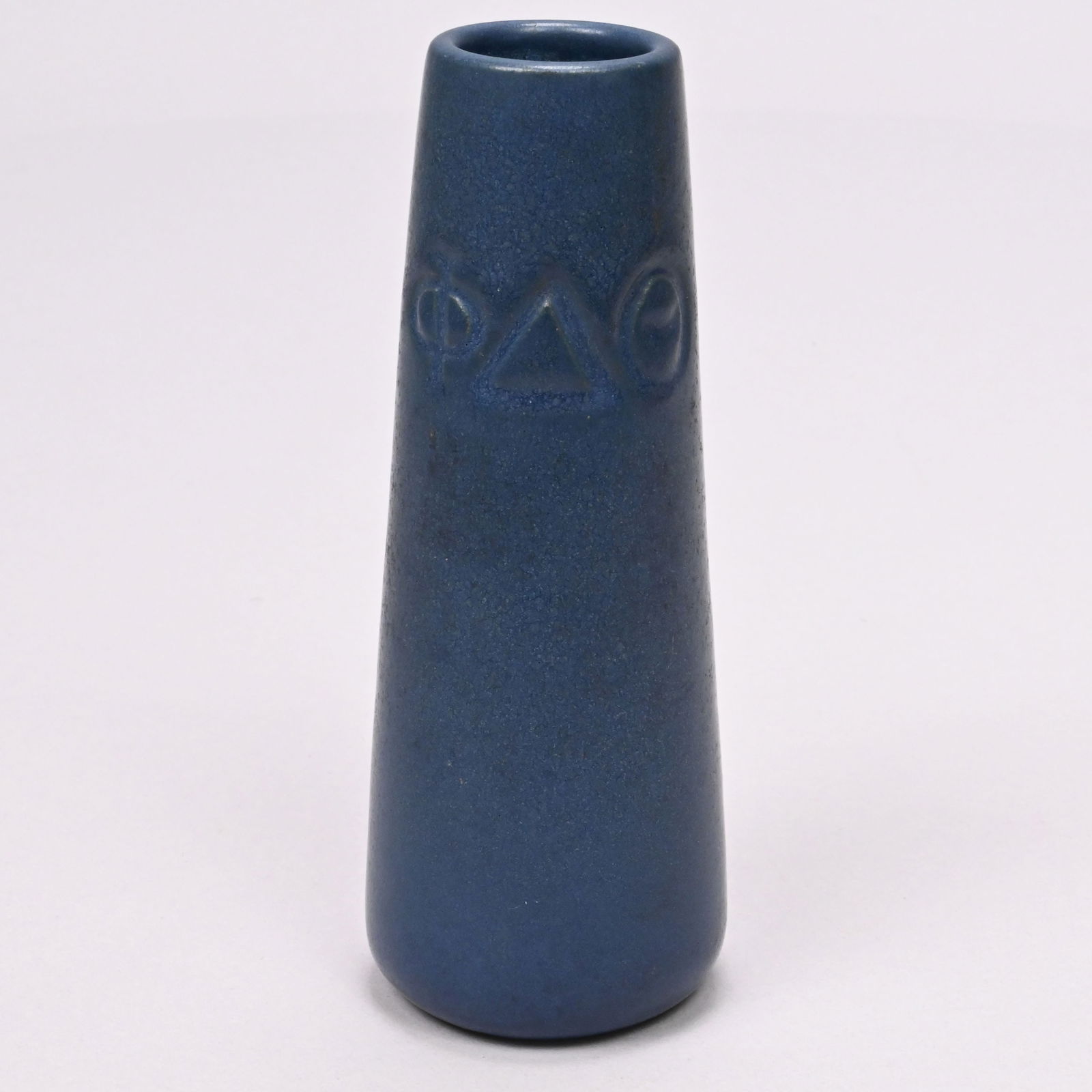 Unusual Marblehead Bud Vase, Phi Delta Theta (1 of 7)