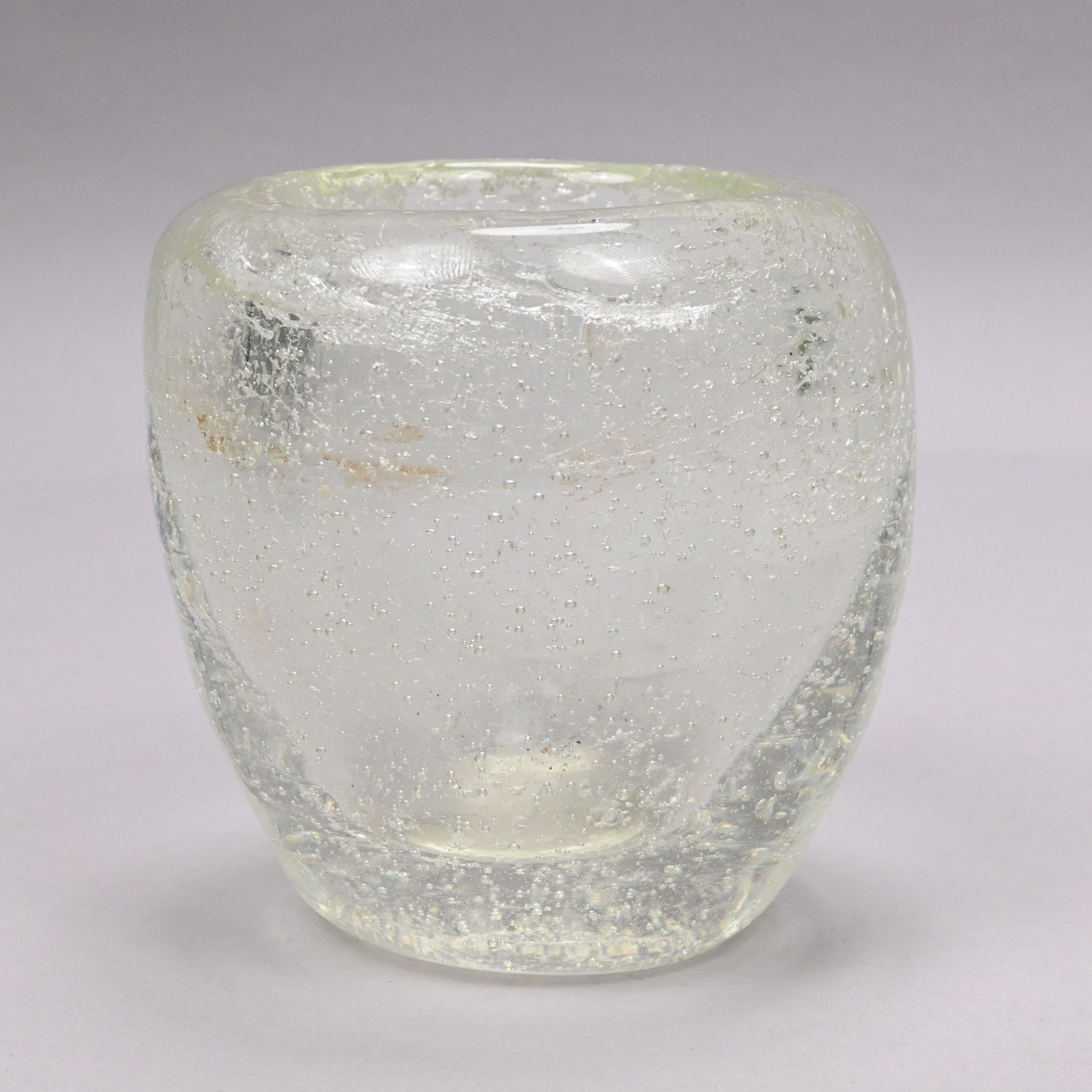 Andre Thuret - Blown and Shaped Glass Vase - 3
