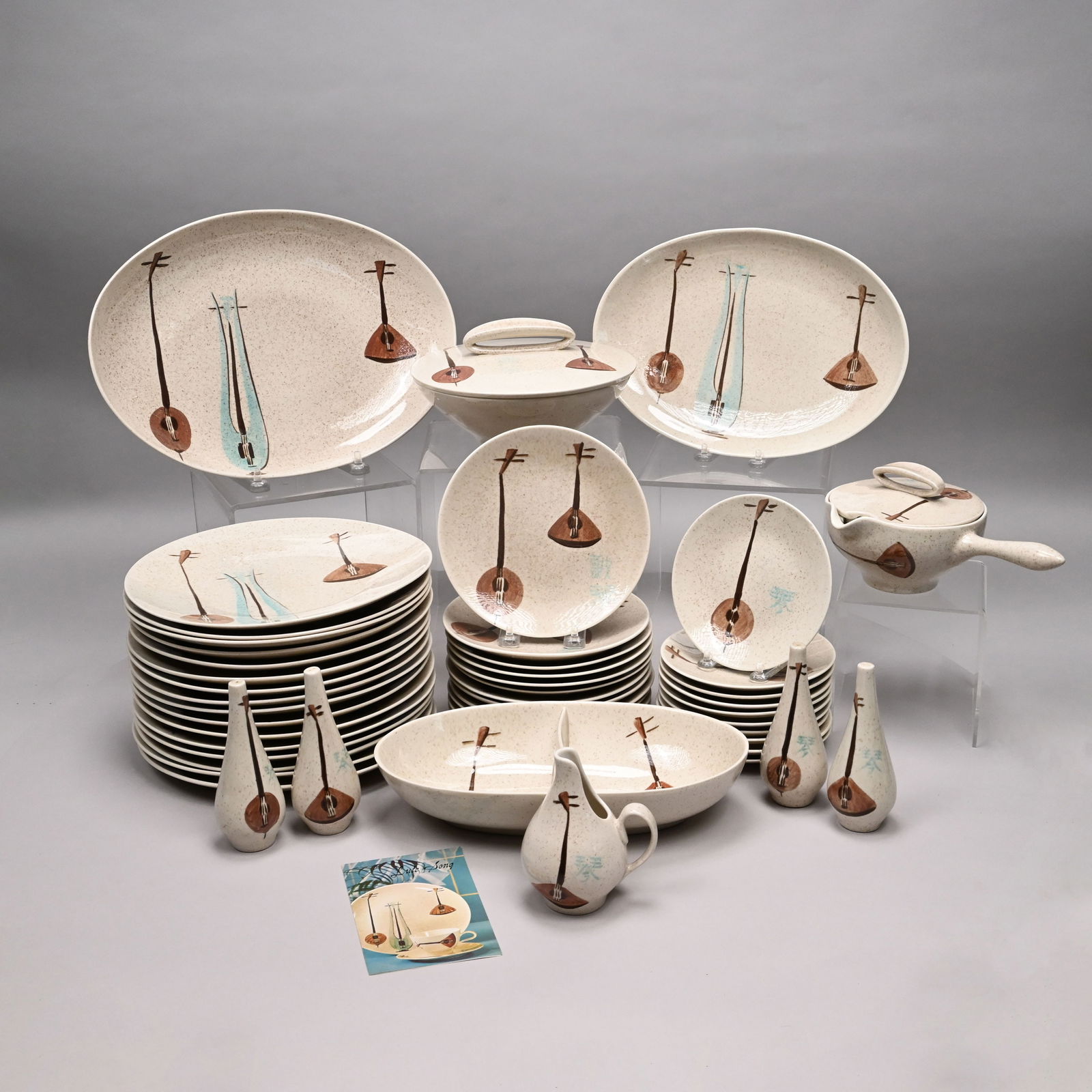 Red Wing True China 'Lute Song' Dinner Service (1 of 16)