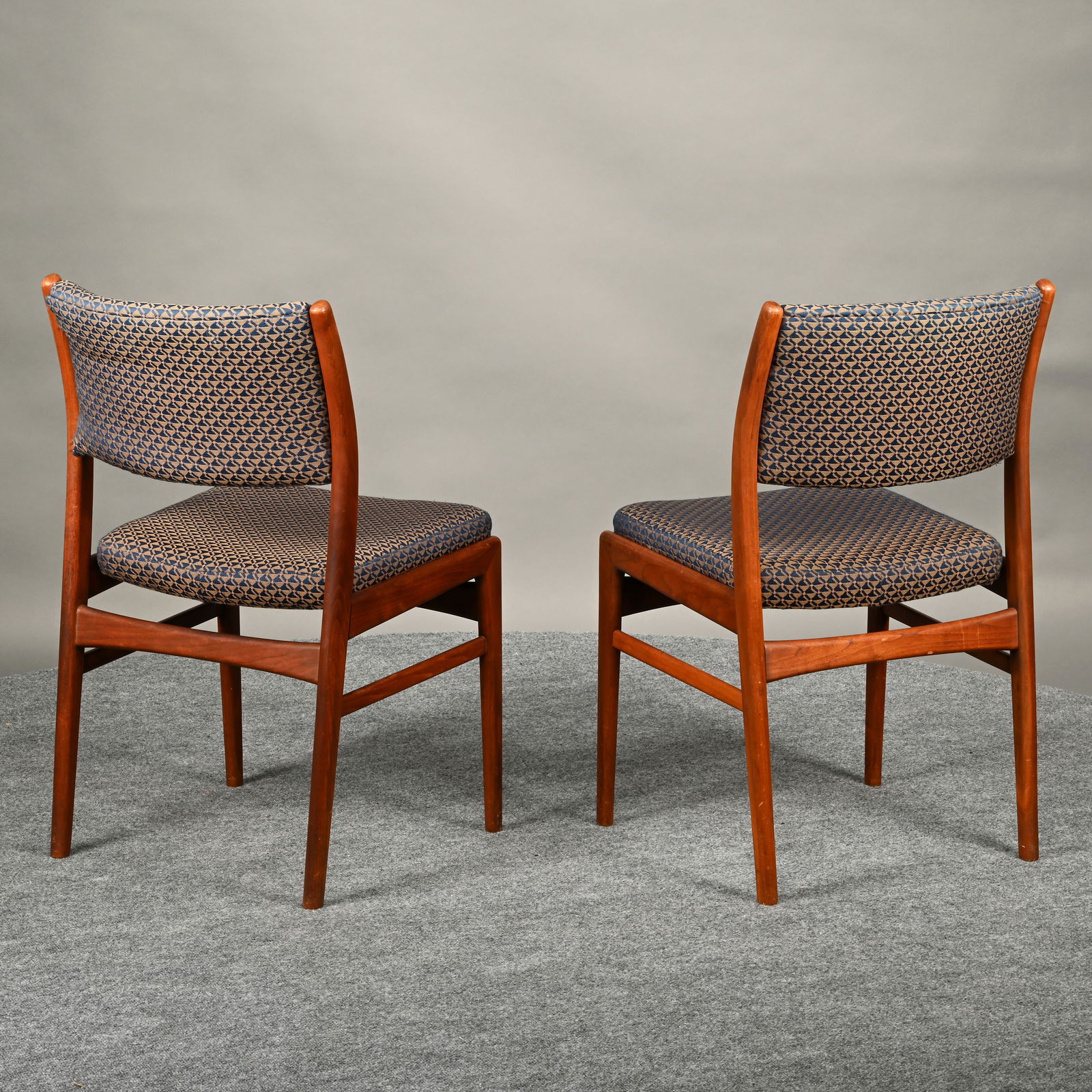 Mid-Century Modern Teak Dining Set (7) - 11