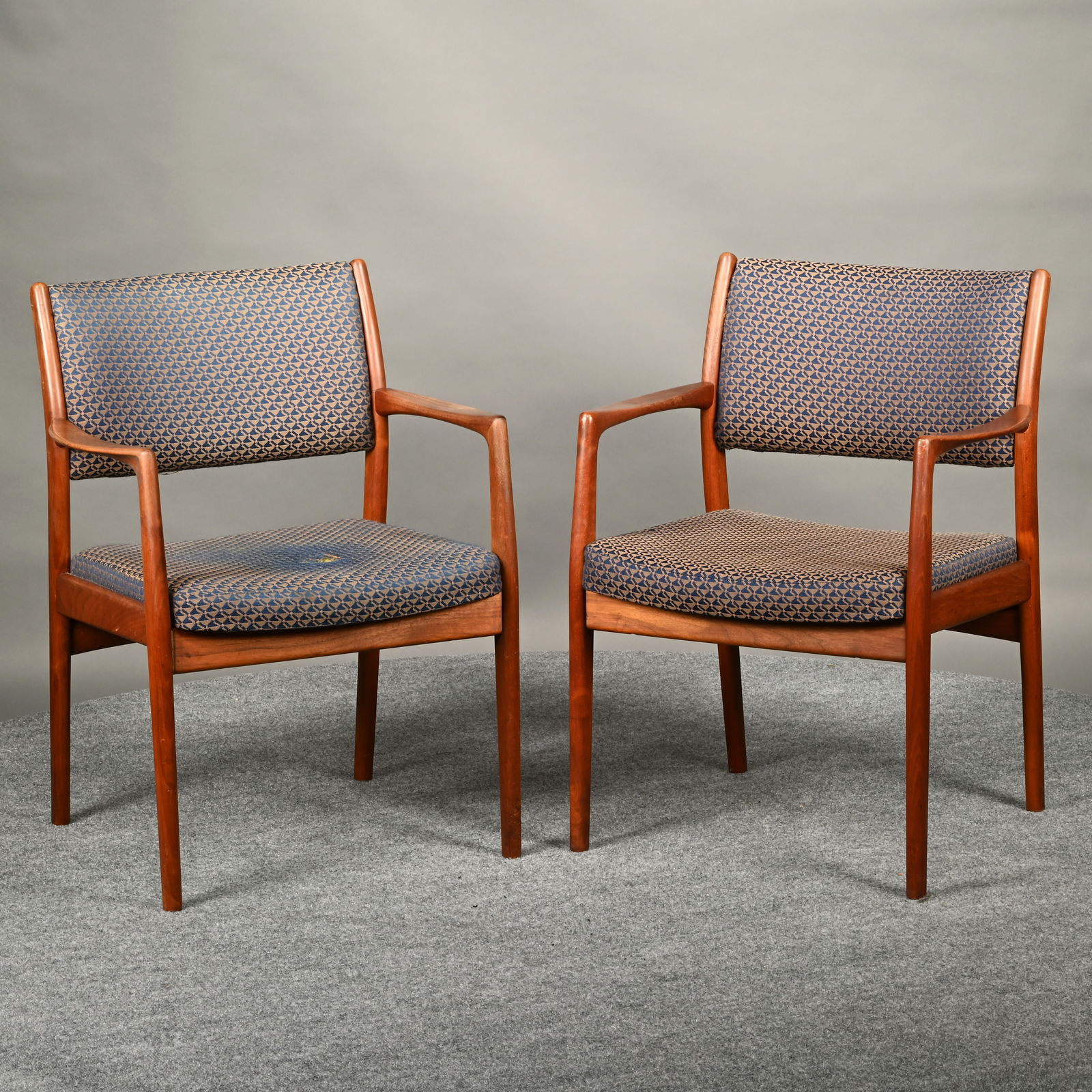 Mid-Century Modern Teak Dining Set (7) - 8