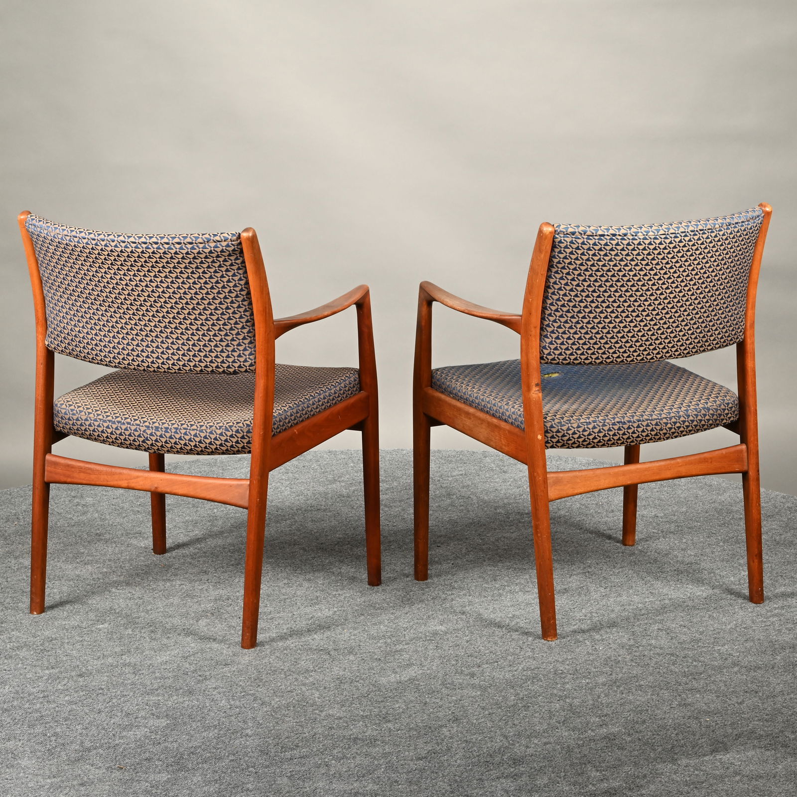 Mid-Century Modern Teak Dining Set (7) - 9