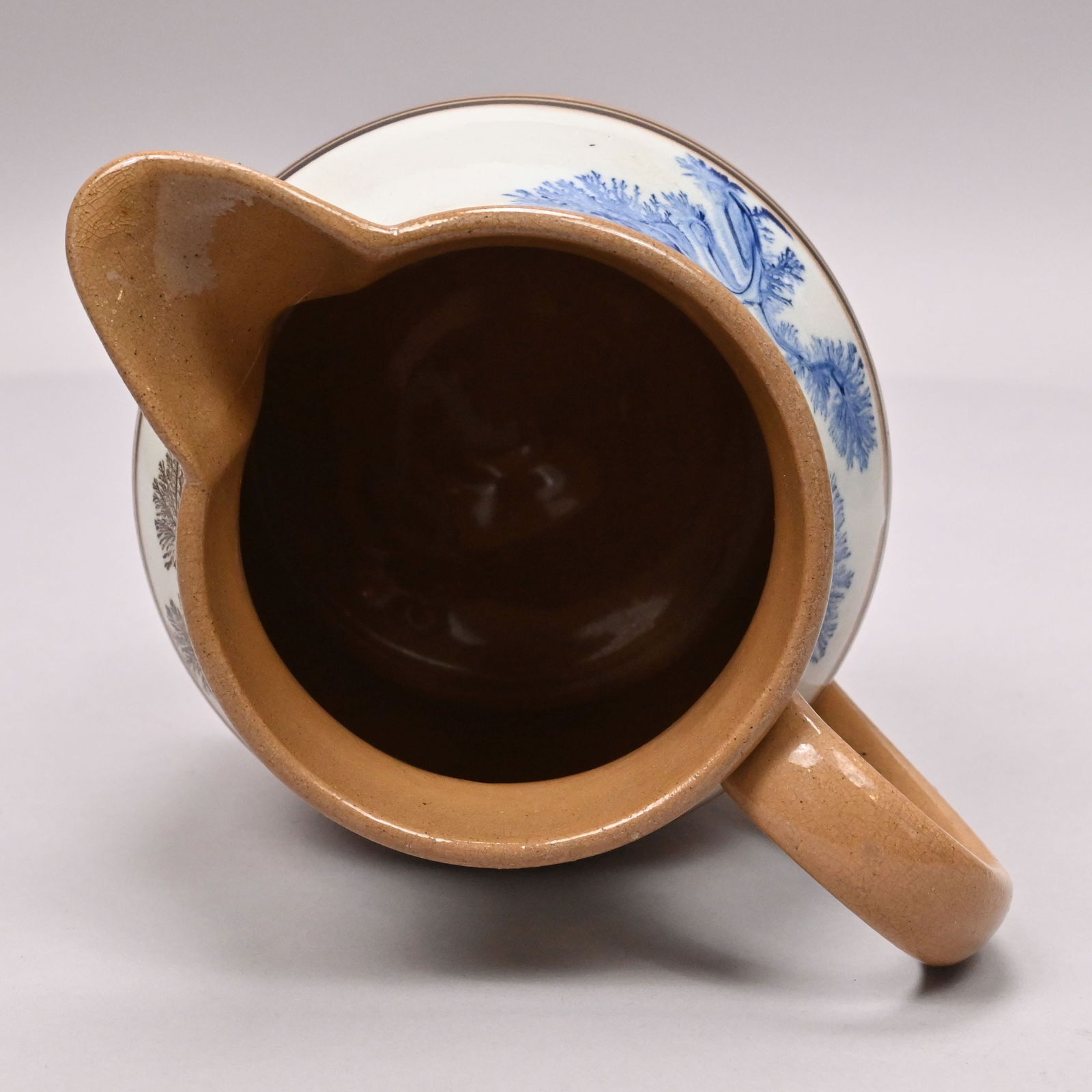 Two Yellowware Dendritic Slip-Banded MochawareJugs - 6