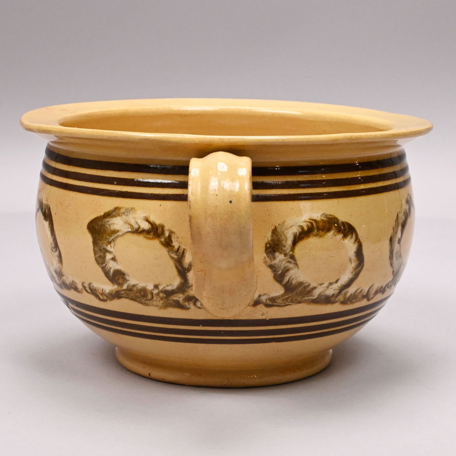 Yellowware Slip-Banded Mochaware Chamber Pot - 4