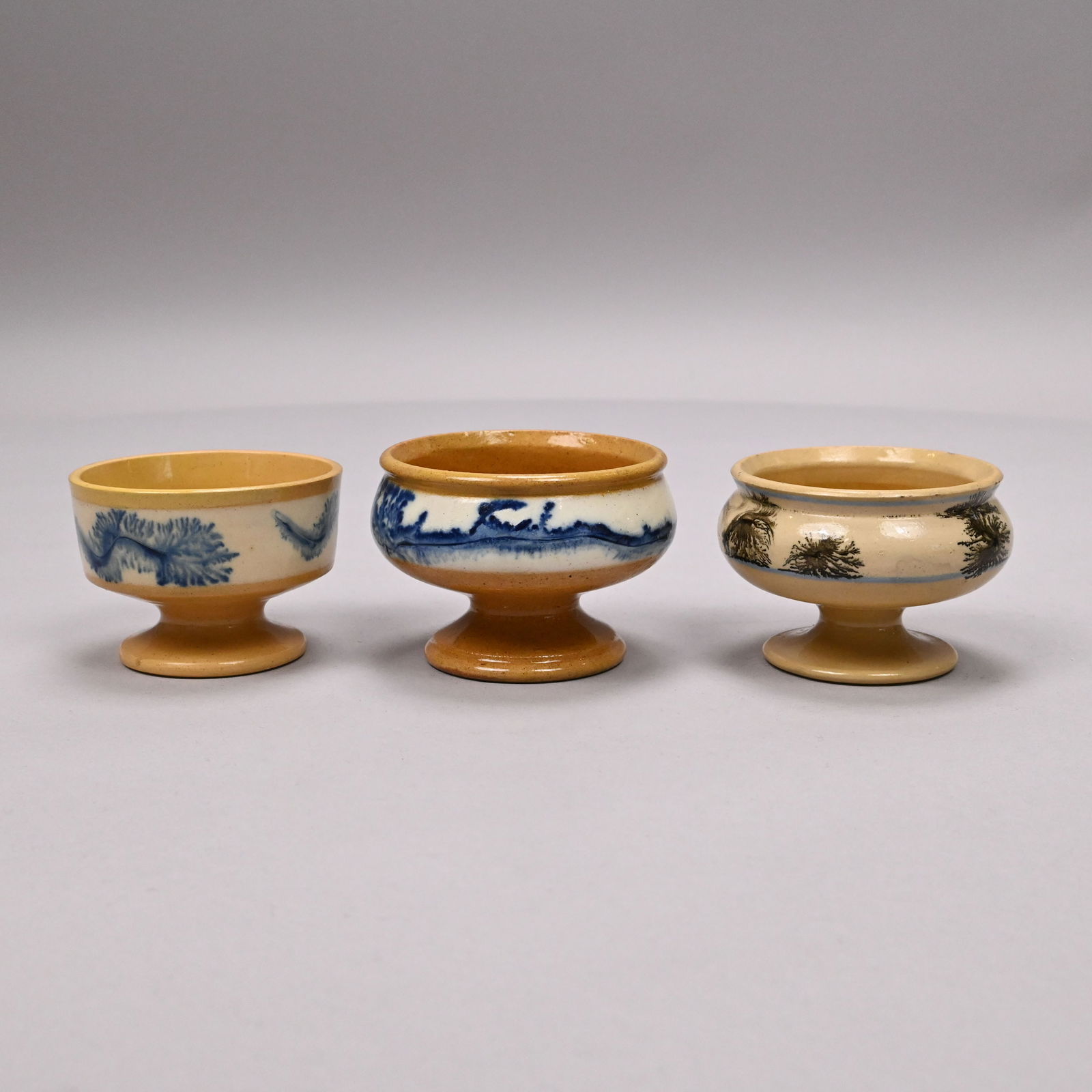 Five Yellowware Mochaware and Spongeware Articles - 10