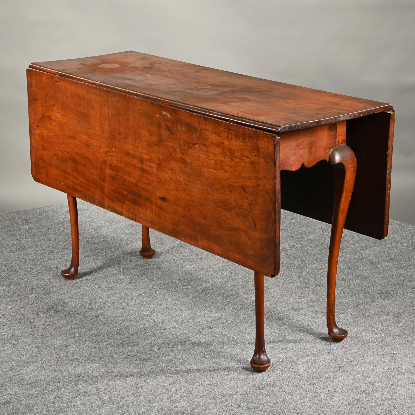 New Hampshire Queen Maple Drop Leaf Dining Table - 3