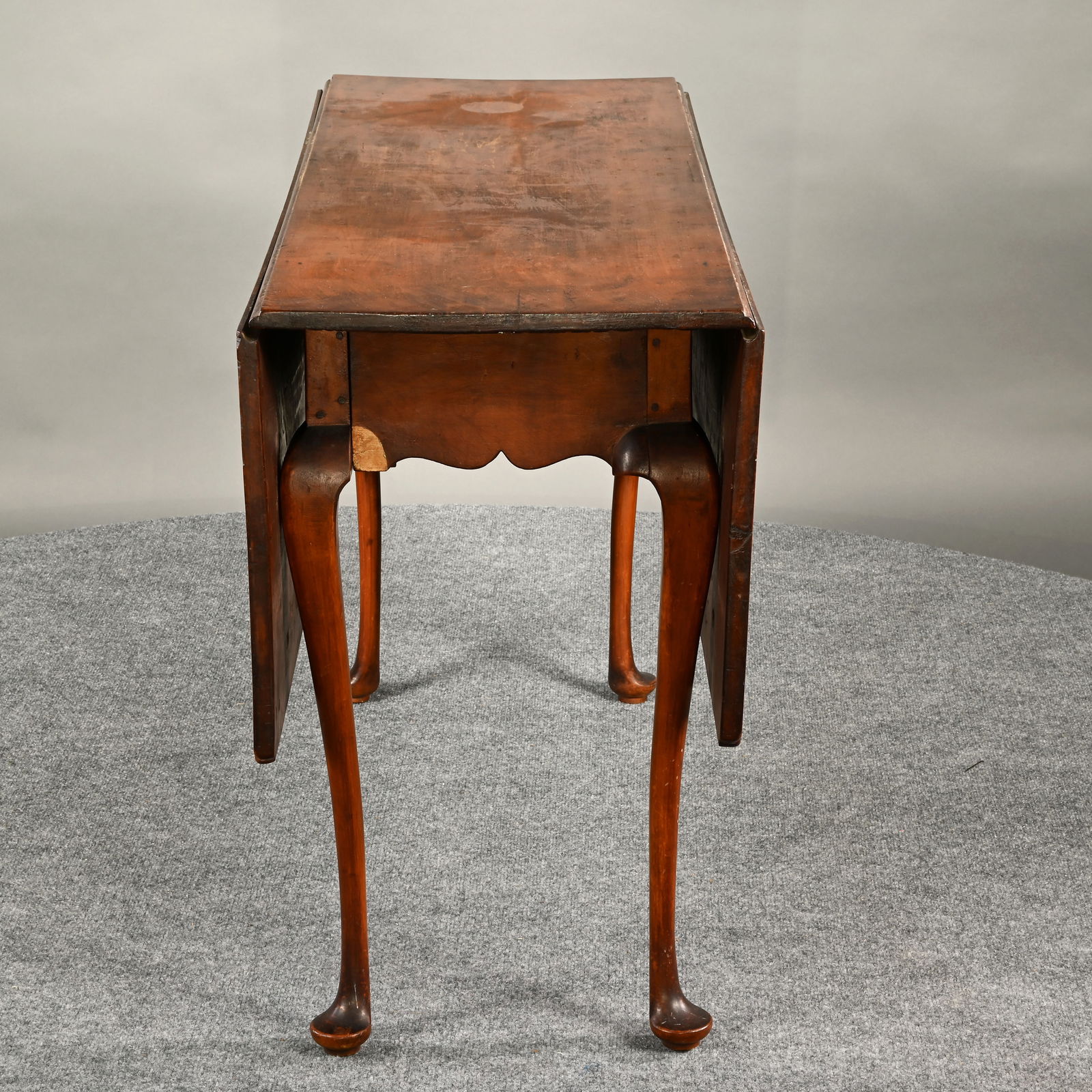 New Hampshire Queen Maple Drop Leaf Dining Table - 4