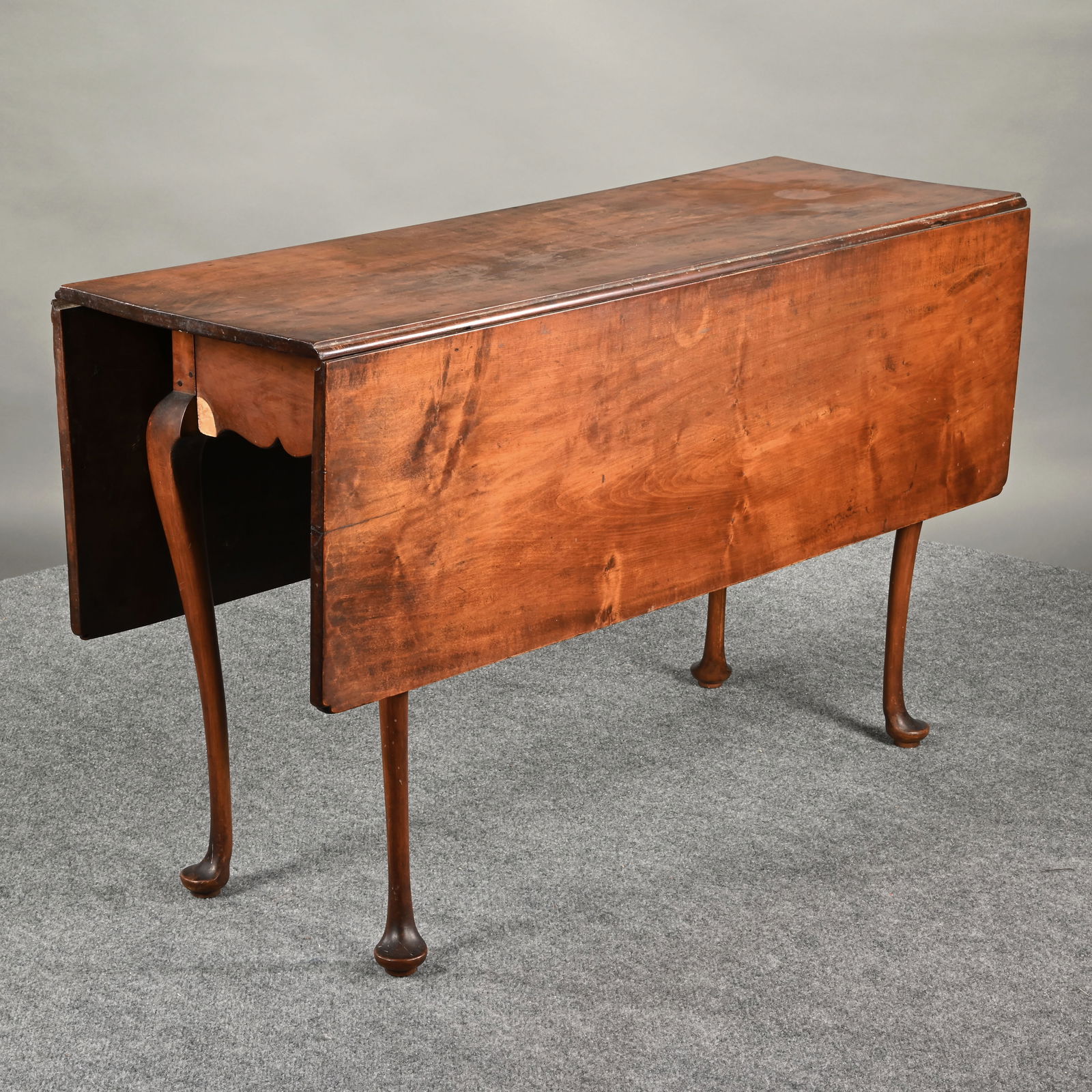 New Hampshire Queen Maple Drop Leaf Dining Table - 5