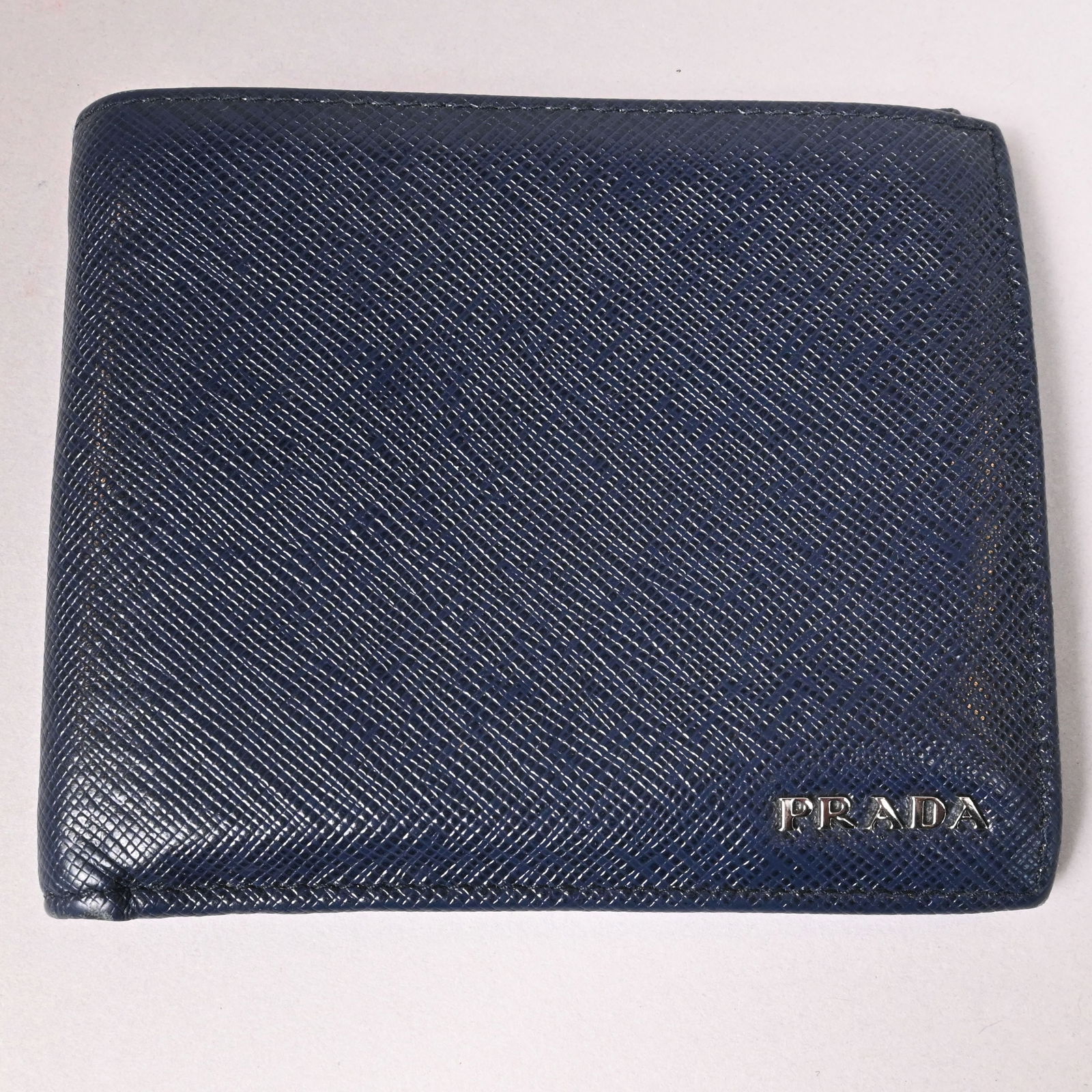 Five Vintage and Modern Designer Personal Articles - 13