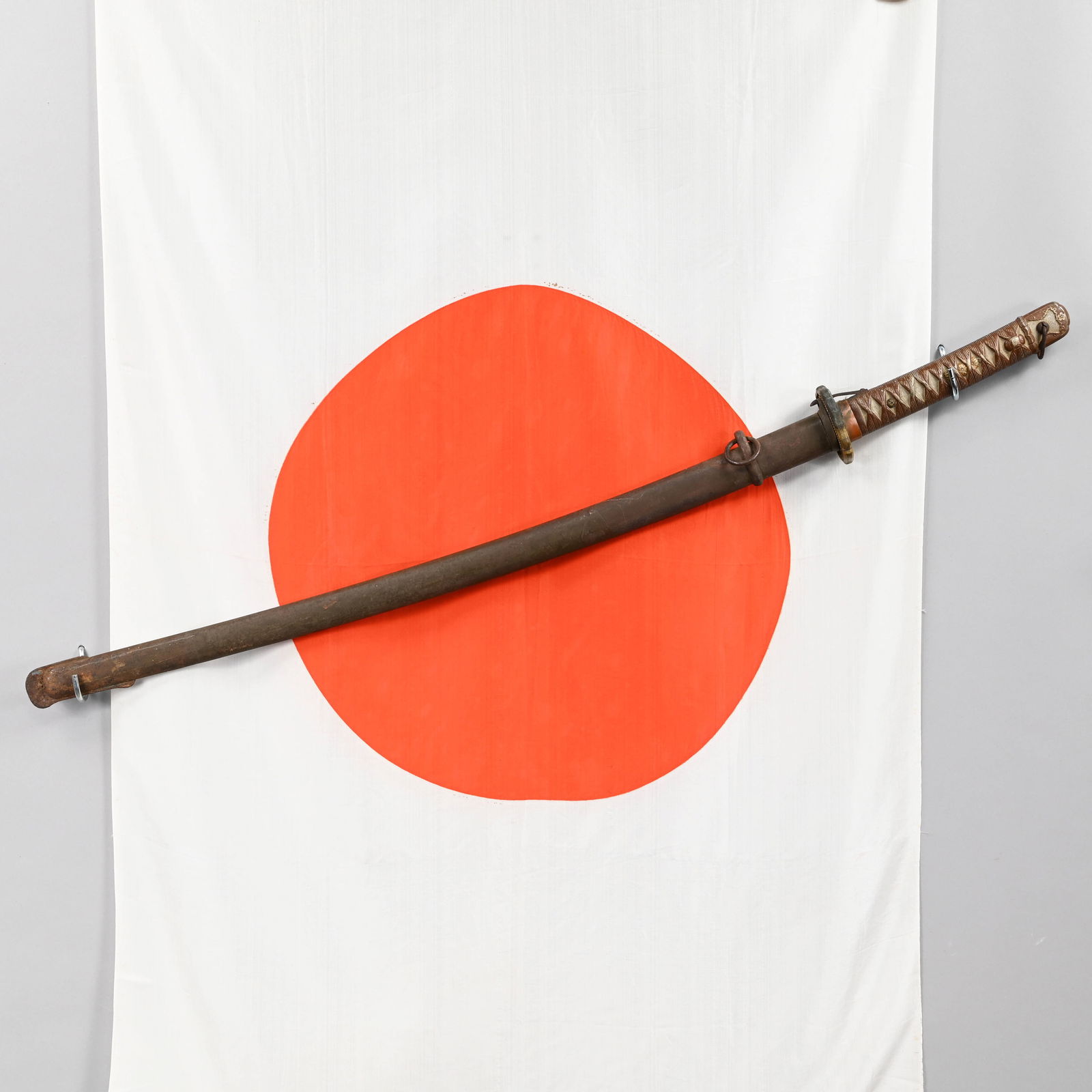 WWII Japanese Samurai Sword & an Imperial Flag (1 of 14)