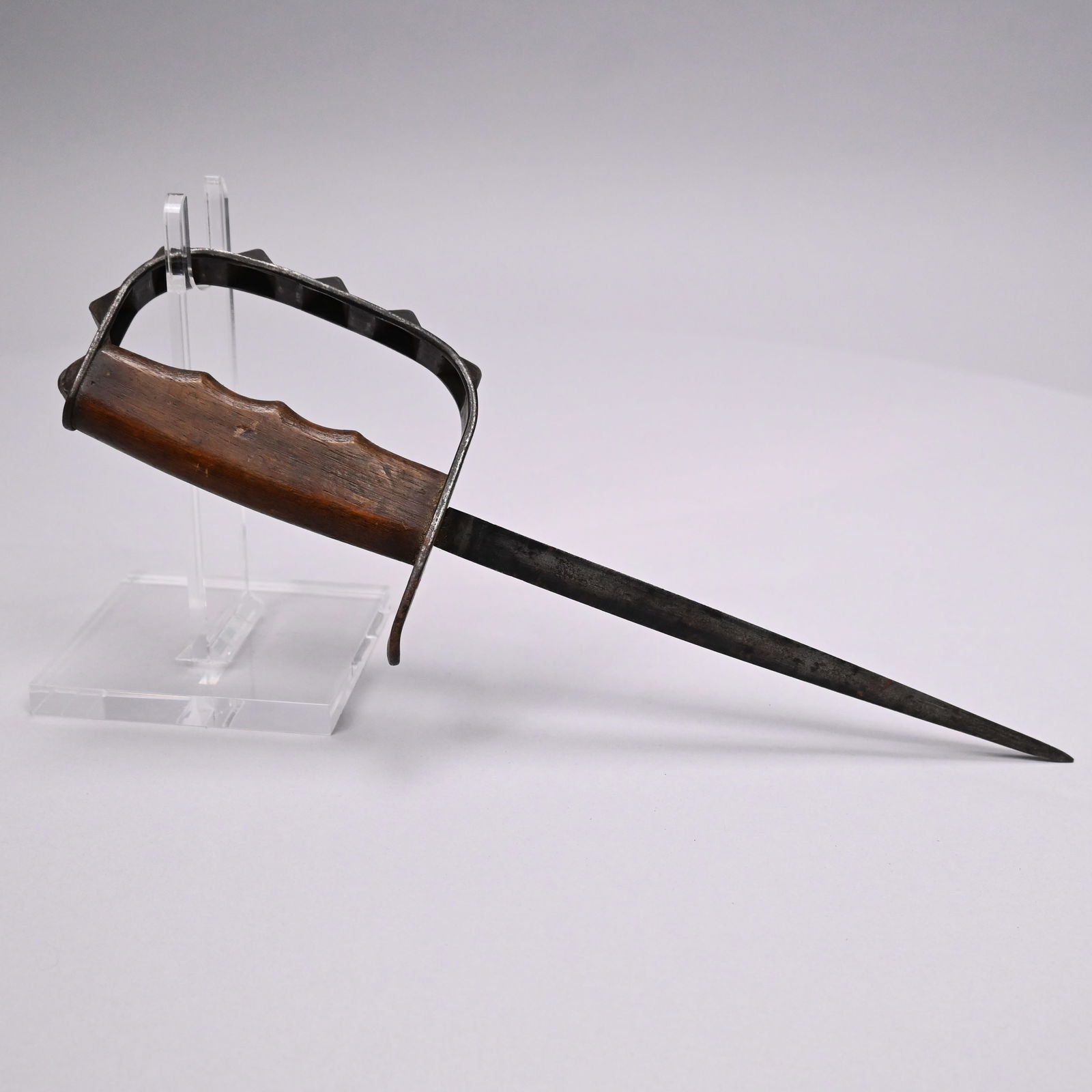 United States 1917 Knuckle Buster Trench Knife (1 of 5)